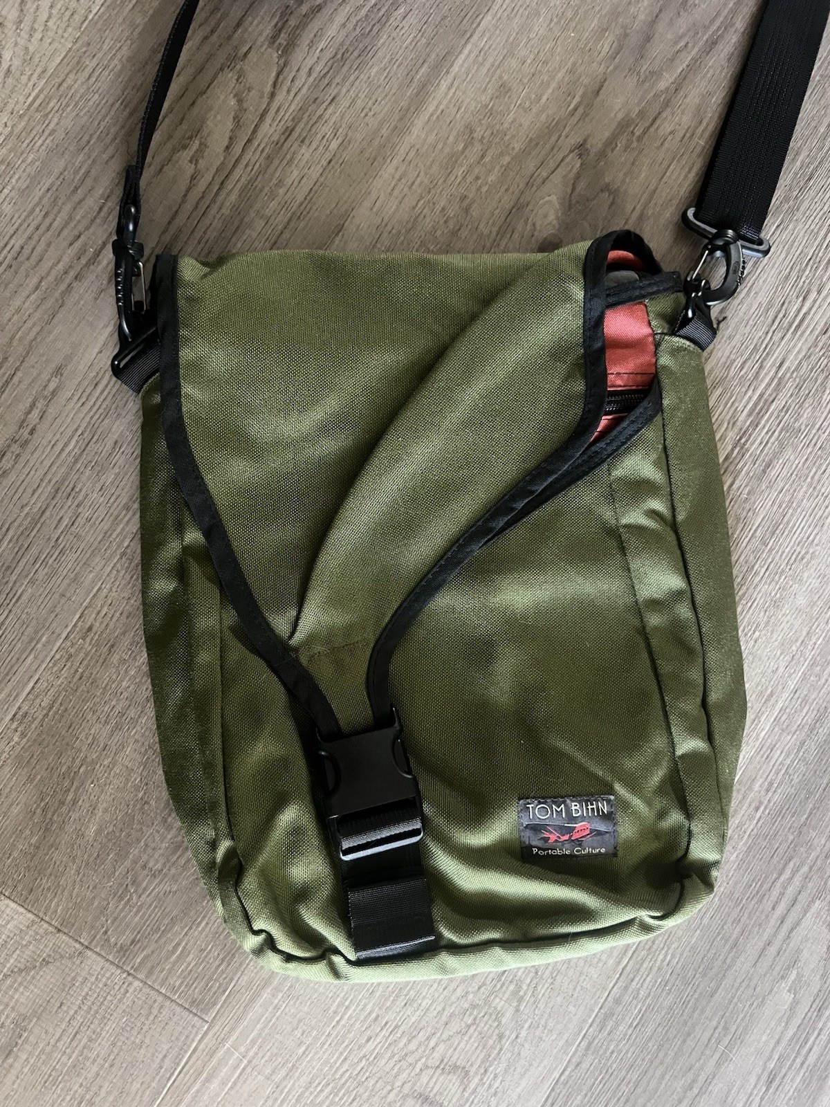 Tom Bihn Ristretto Olive Green Messenger Bag with Orange Interior