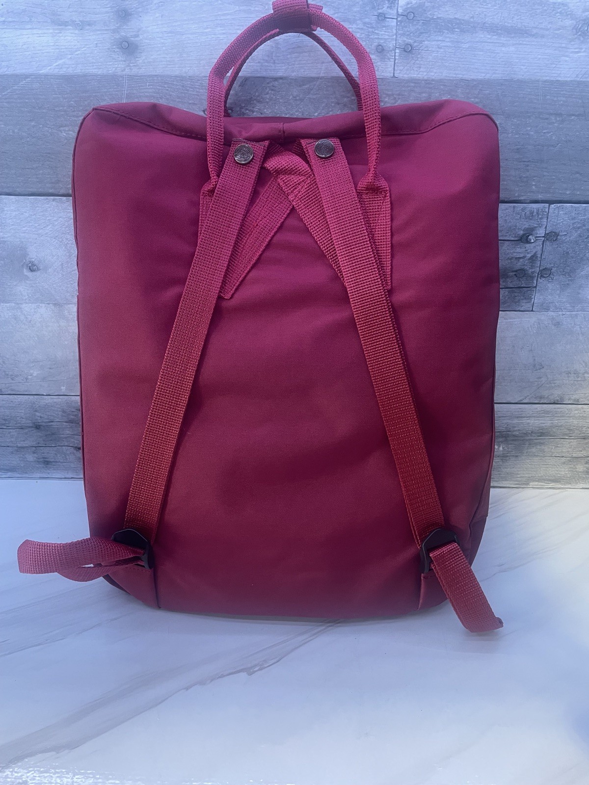 Fjallraven – Kanken Classic Pack, Small One Size,Royal Blue/Ox Red new w/ o tag