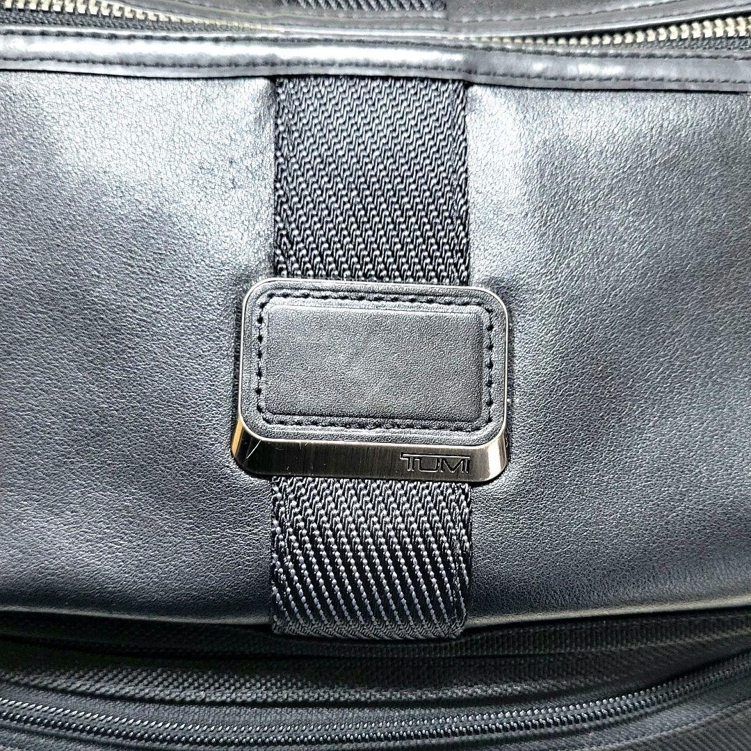 TUMI Travis Crossbody 232371D Expandable Messenger Bag Ballistic Nylon Men Japan