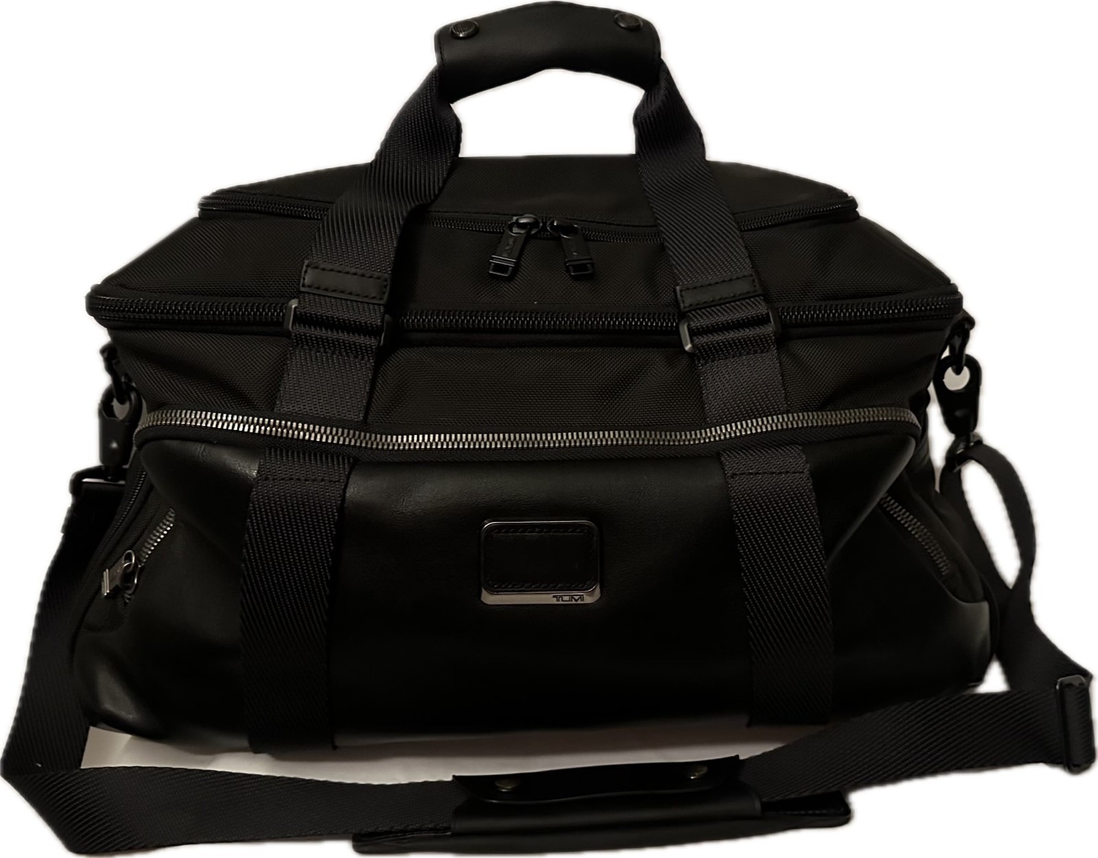 Tumi McCoy Gym Bag Alpha Bravo Black Ballistic Nylon Shoulder Duffel Duffle READ
