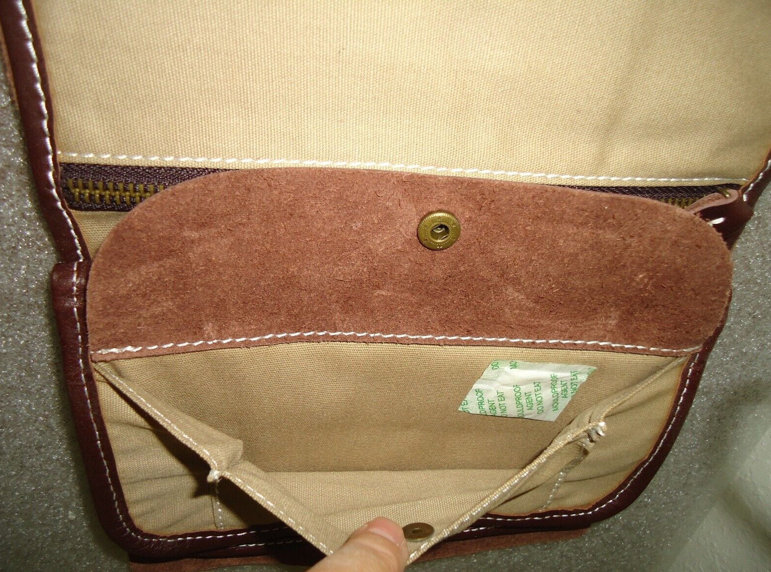 LINSHI TASKS Men’s Brown Leather Button Clutch Bag Size-8.5x6x2 in