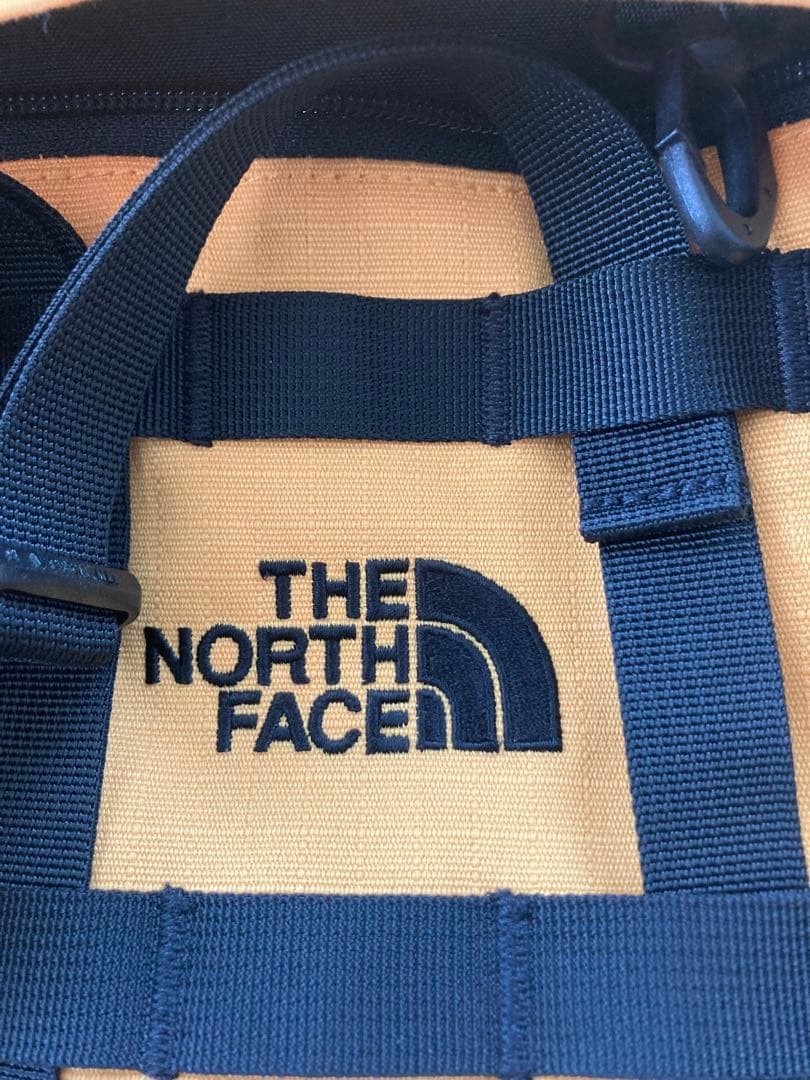 THE NORTH FACE NM71864 Red