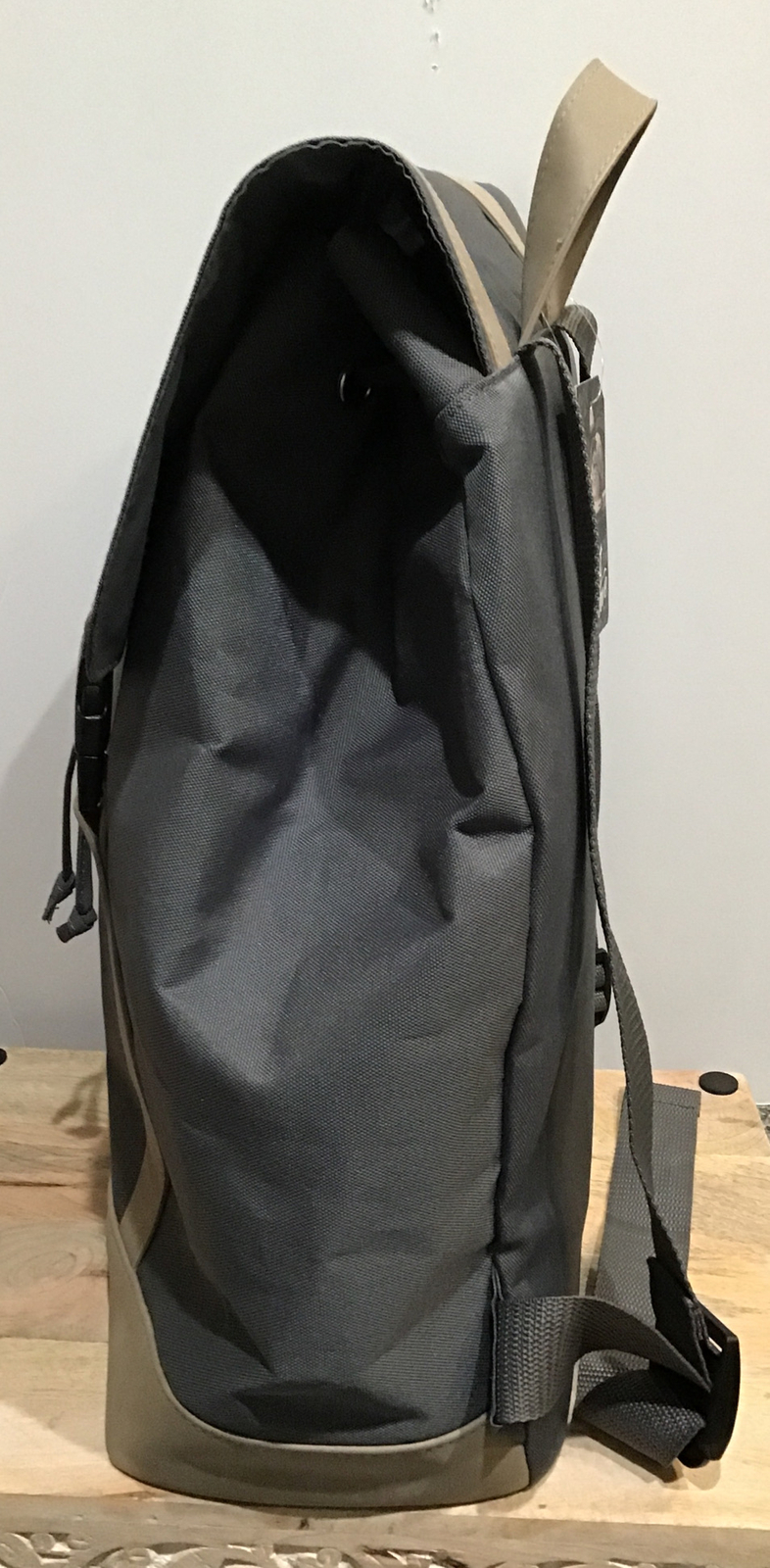 FIRST WAVE Men’s Backpack Grey S94QL160 One Size Double Straps NWT