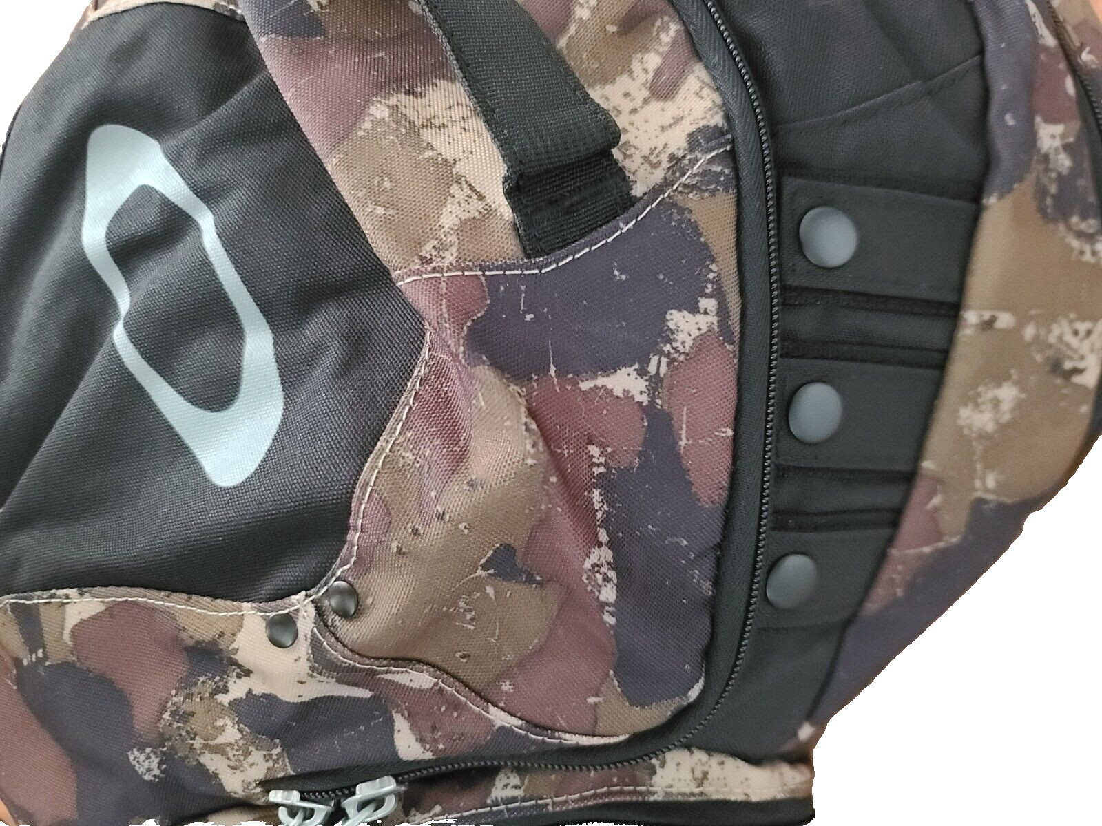 NWT Oakley Planet Pack Back Bag 18 Liter Khaki Camo Tactical Field Gear