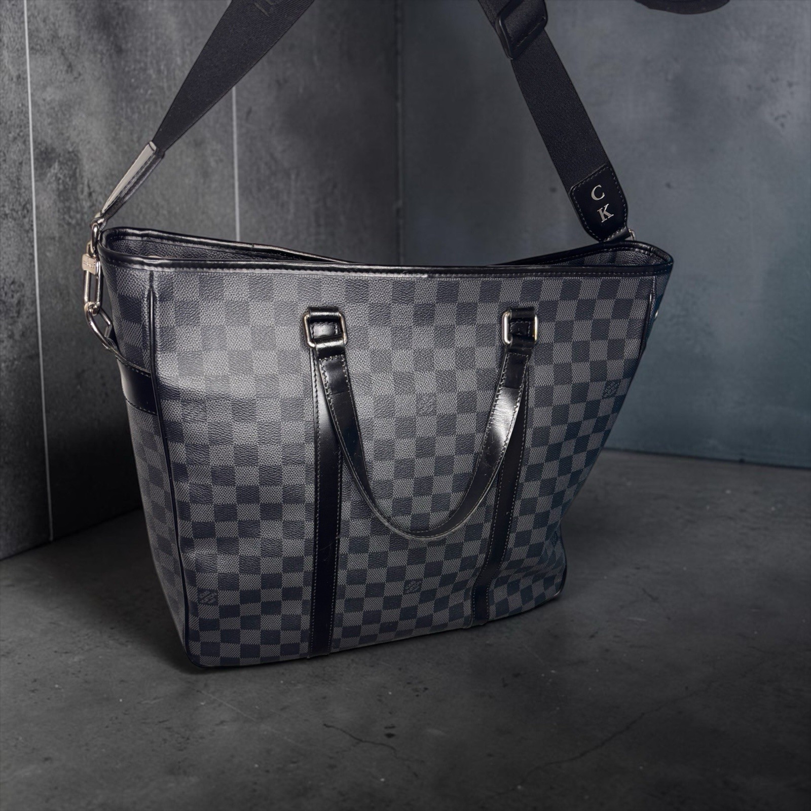 Louis Vuitton Tadao Tote PM Black Leather Damier Graphite