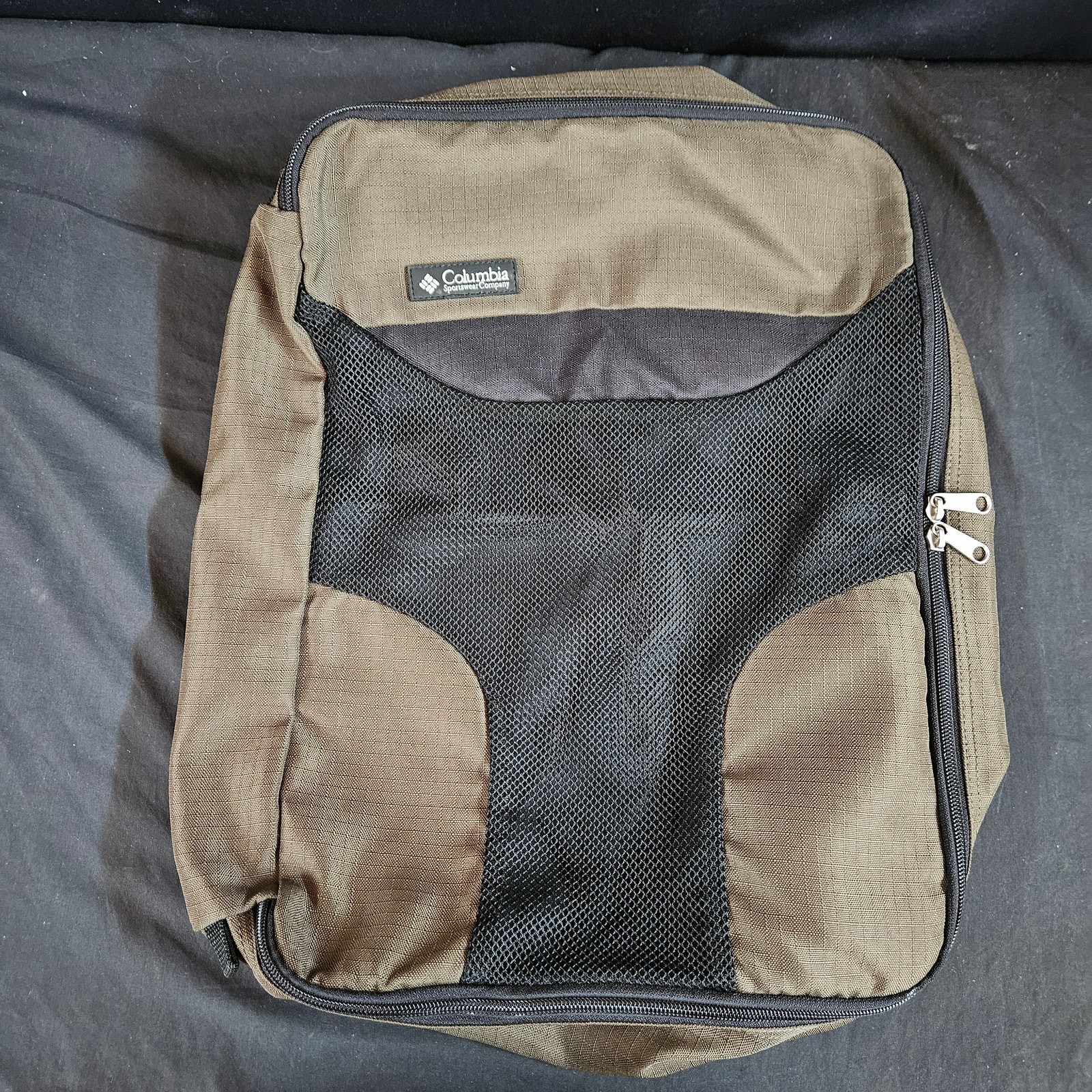 Columbia Nylon Packing Box Zip Up Bag Outdoors Camping Hiking Travel