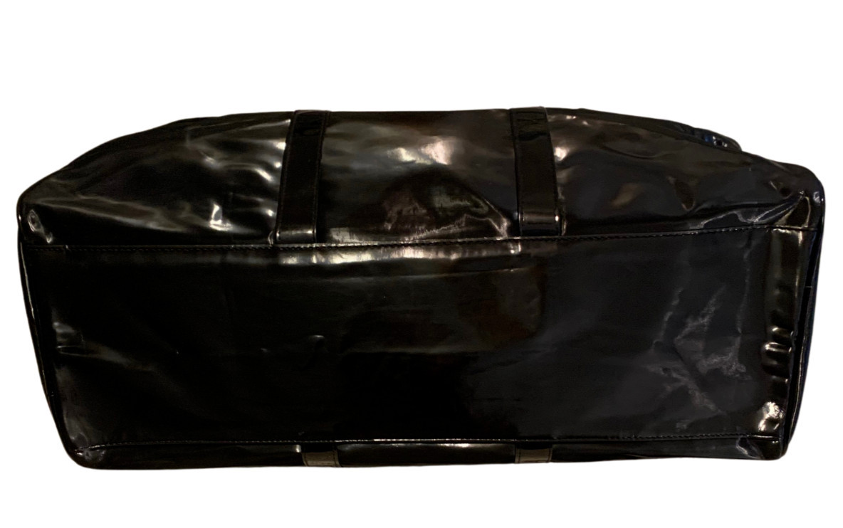 SEAN JOHN DUFFLE BAG WEEKENDER MAGNETIC BLACK ZIP CLOSURE DOUBLE HANDLE 20″X11″