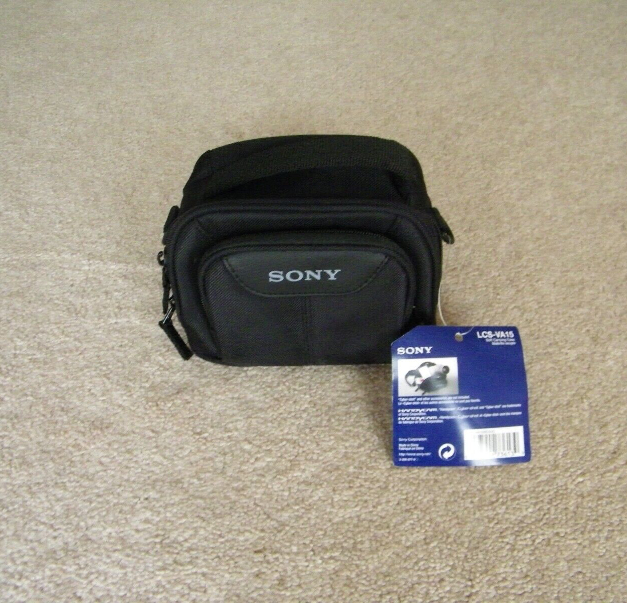 SONY LCS-VA15 HANDYCAM Case, Includes Shoulder Strap, Brand New With Tags