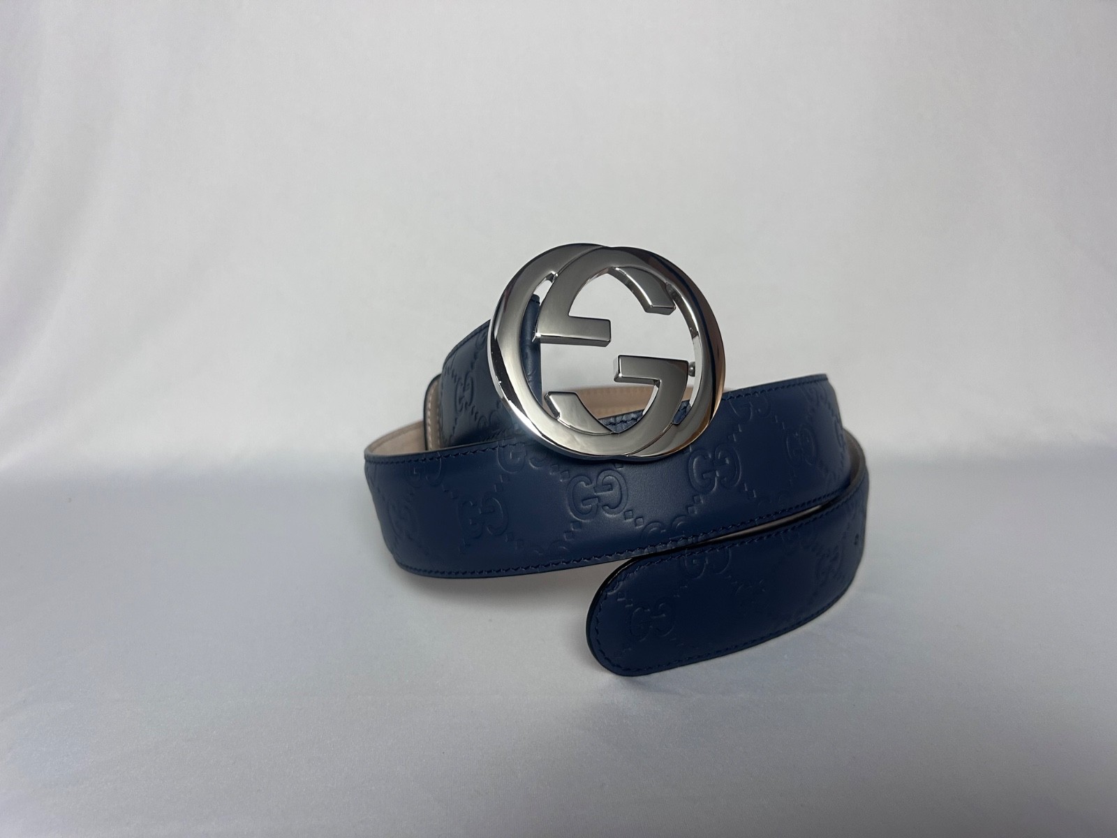 Embossed GG Gucci Leather Belt Navy w/ Silver Buckle sz 38 / 95cm