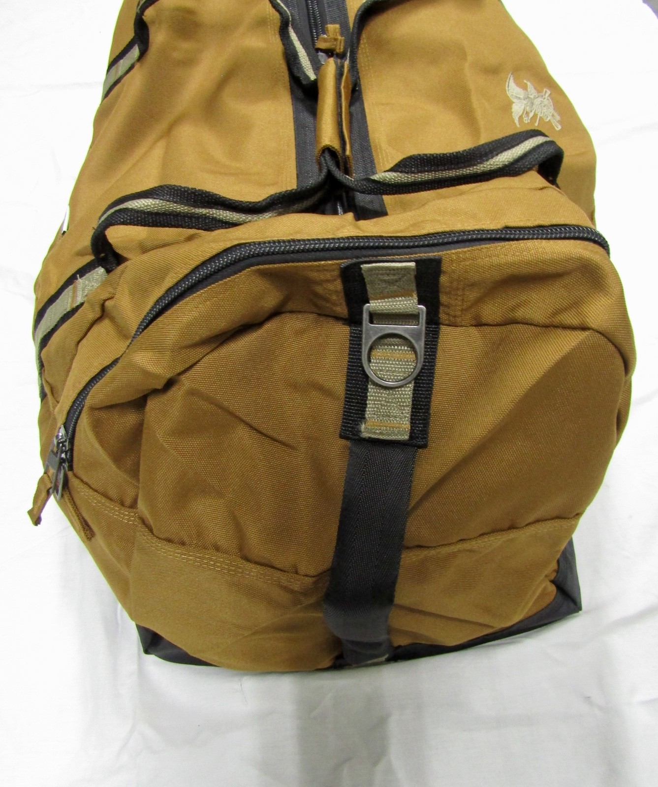 NWOT Canvas Weekender Duffle Bag Brown Synthetic with Shoulder Strap 28″x12″x12″