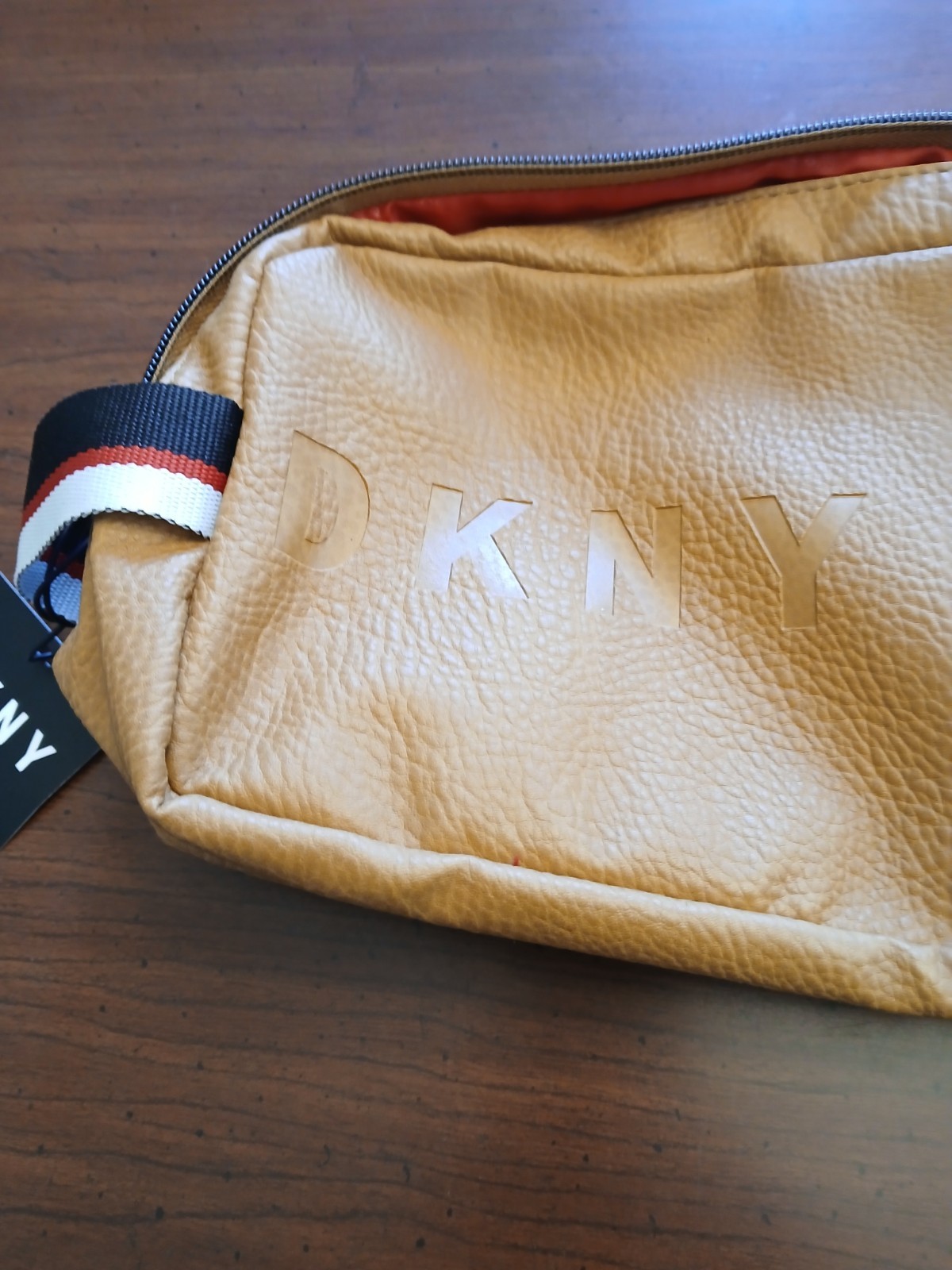 DKNY Men’s Dopp Kit Toiletry Bag w Double Zip New with Tag Tan or Toffee