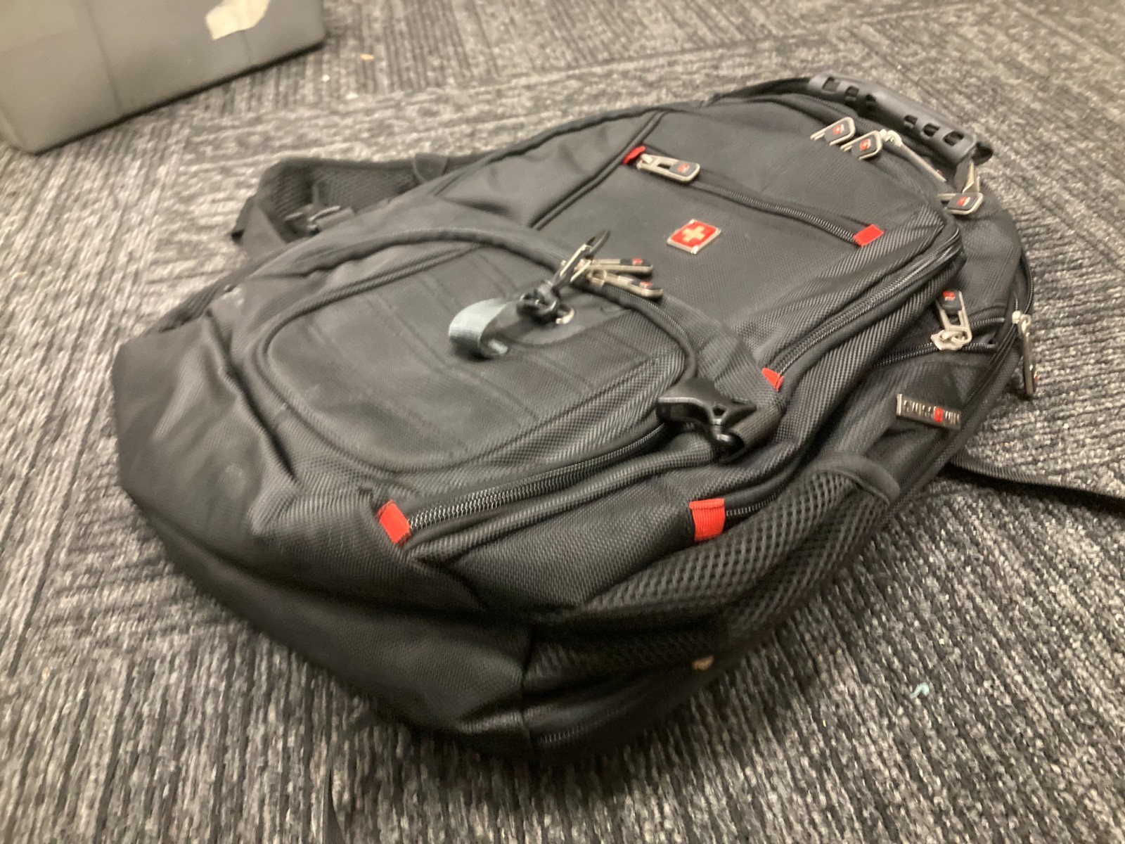 SwissGear 17″ Laptop Backpack TSA Friendly ScanSmart Swiss Gear Air Flow