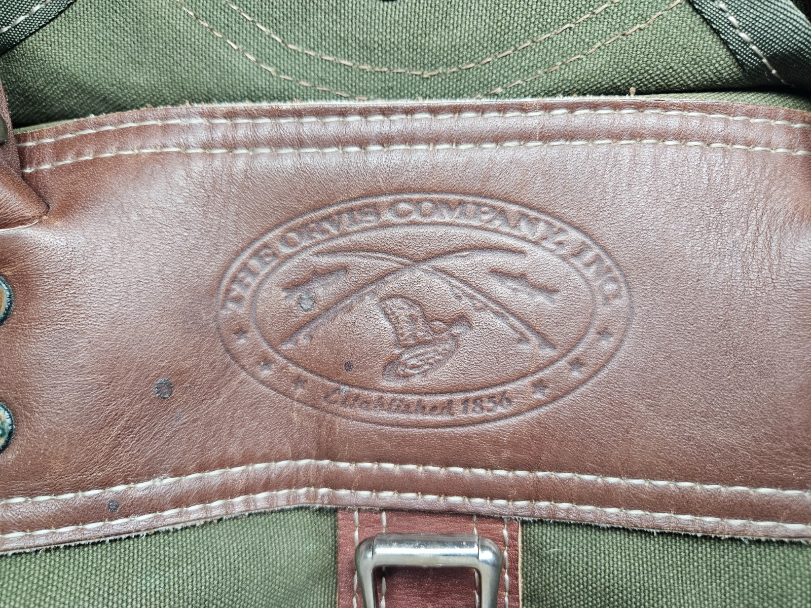 Vintage Orvis Battenkill Green Canvas Leather Weekender Duffle Bag 24 3/4in