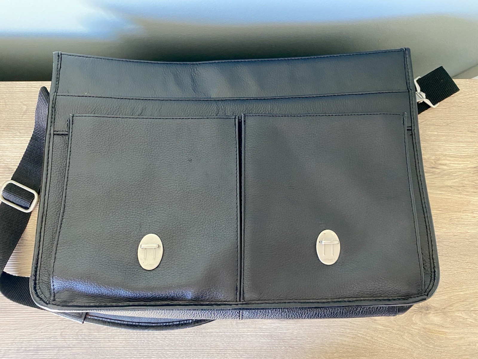 Wilson Black Leather Satchel Messenger Bag Laptop Computer Commute MINT