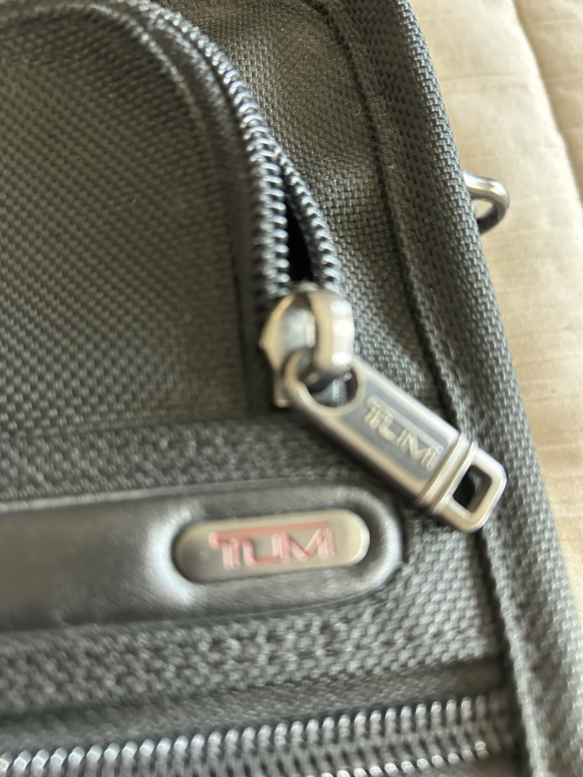 Tumi Delux Portfolio/Computer Carrier Multiple Interchangeable Straps & Handle