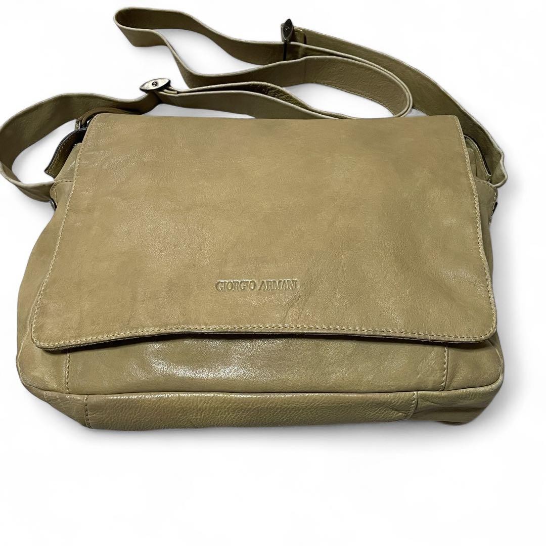 Giorgio Armani Vintage Messenger Bag Leather Used 20cm x 32cm