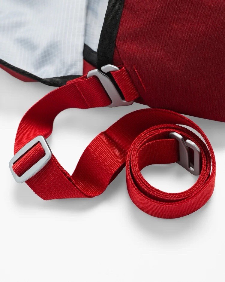 1733 Messenger Crinkle Nylon (Red Konbu, 2.5L)