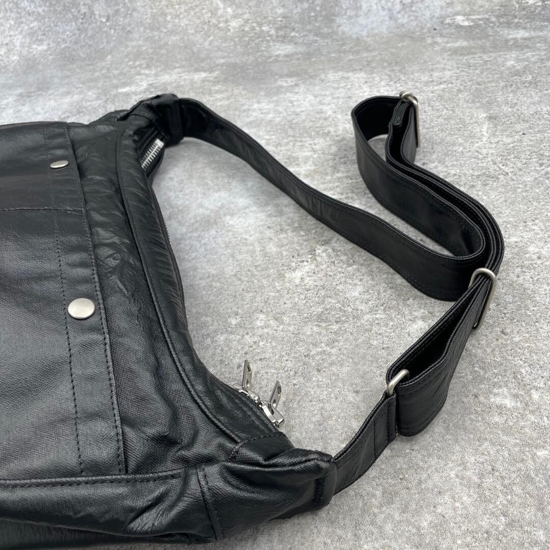 Porter Freestyle Leather Shoulder Bag Black Half Moon Men’s Japan 37cm 22cm