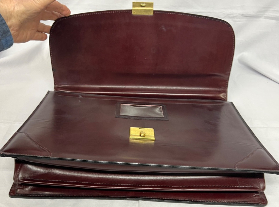 Vintage Schlesinger Leather Briefcase Case Setter Full Grain Cowhide Excellent