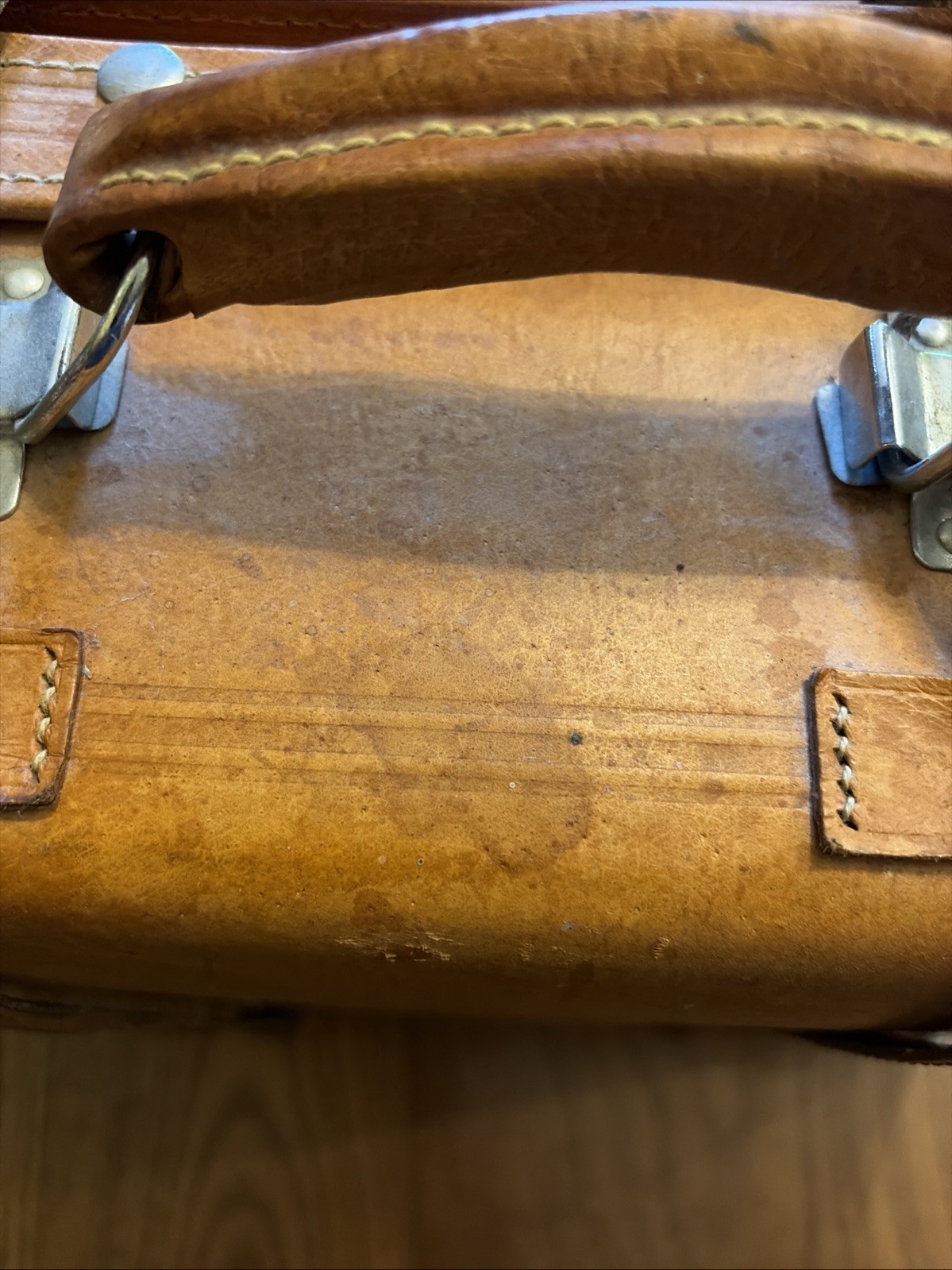 Vintage American Crew 15” Leather Bound Men’s Luggage Shaving Case