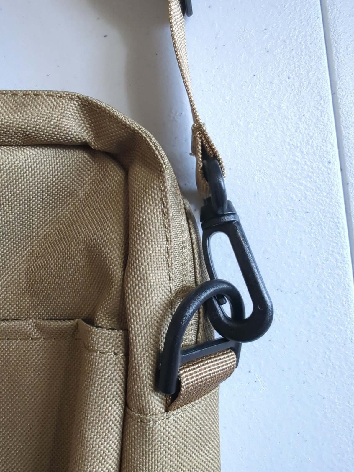 Men’s 7×9 Basic Street Crossbody Wallet Bag Tan Nylon Adjustable Strap