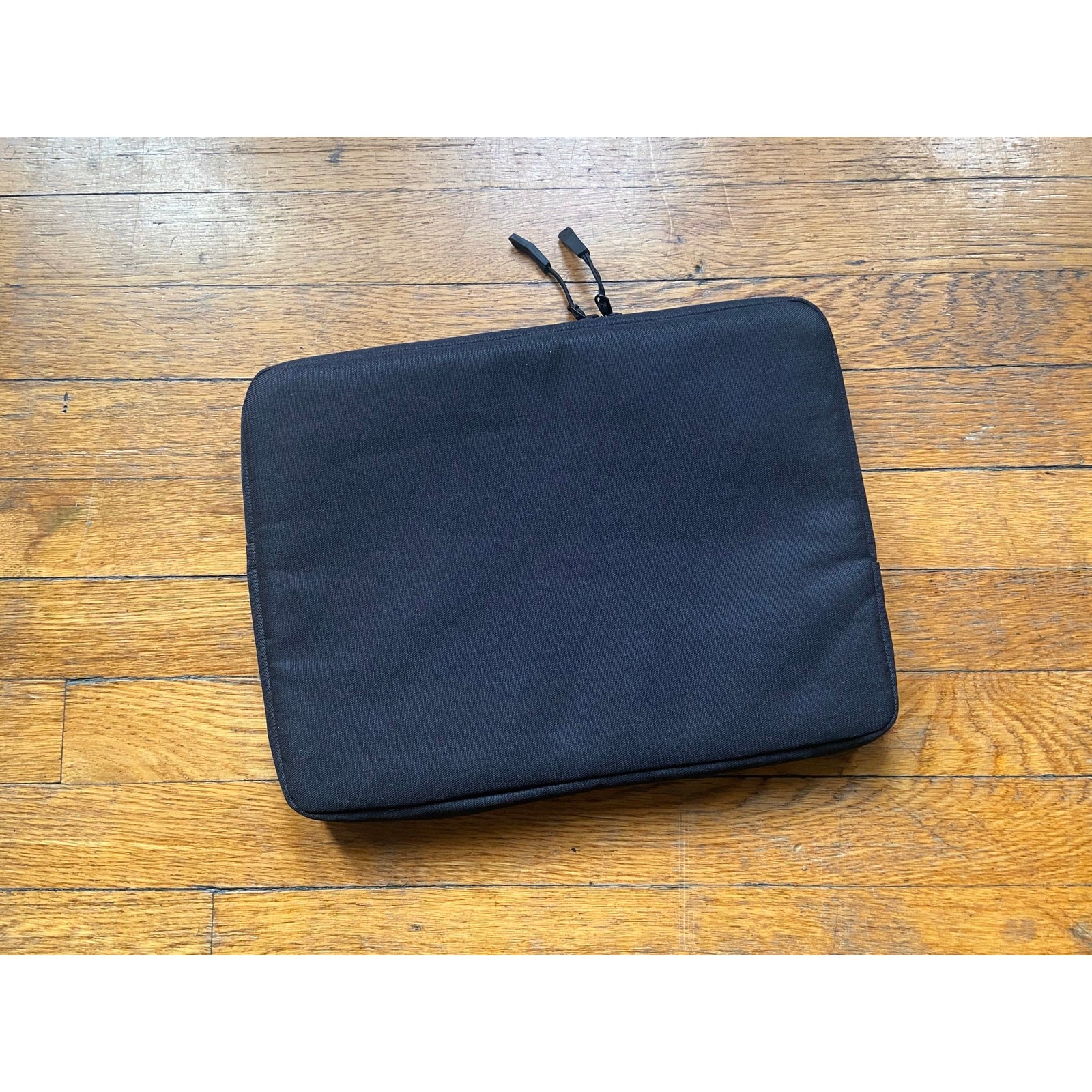 TOMTOC Black Padded Laptop Sleeve for 14″ Laptop