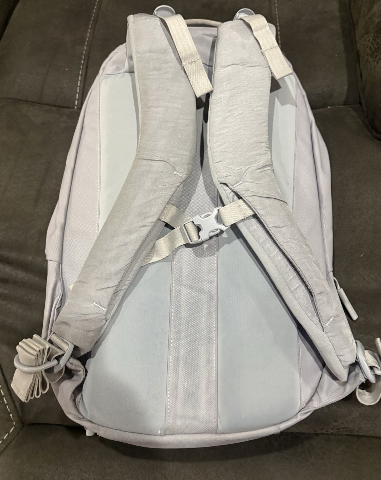 Adidas 4NWNL Backpack Bag 20.5 L Halo Silver w/ inner Laptop Sleeve