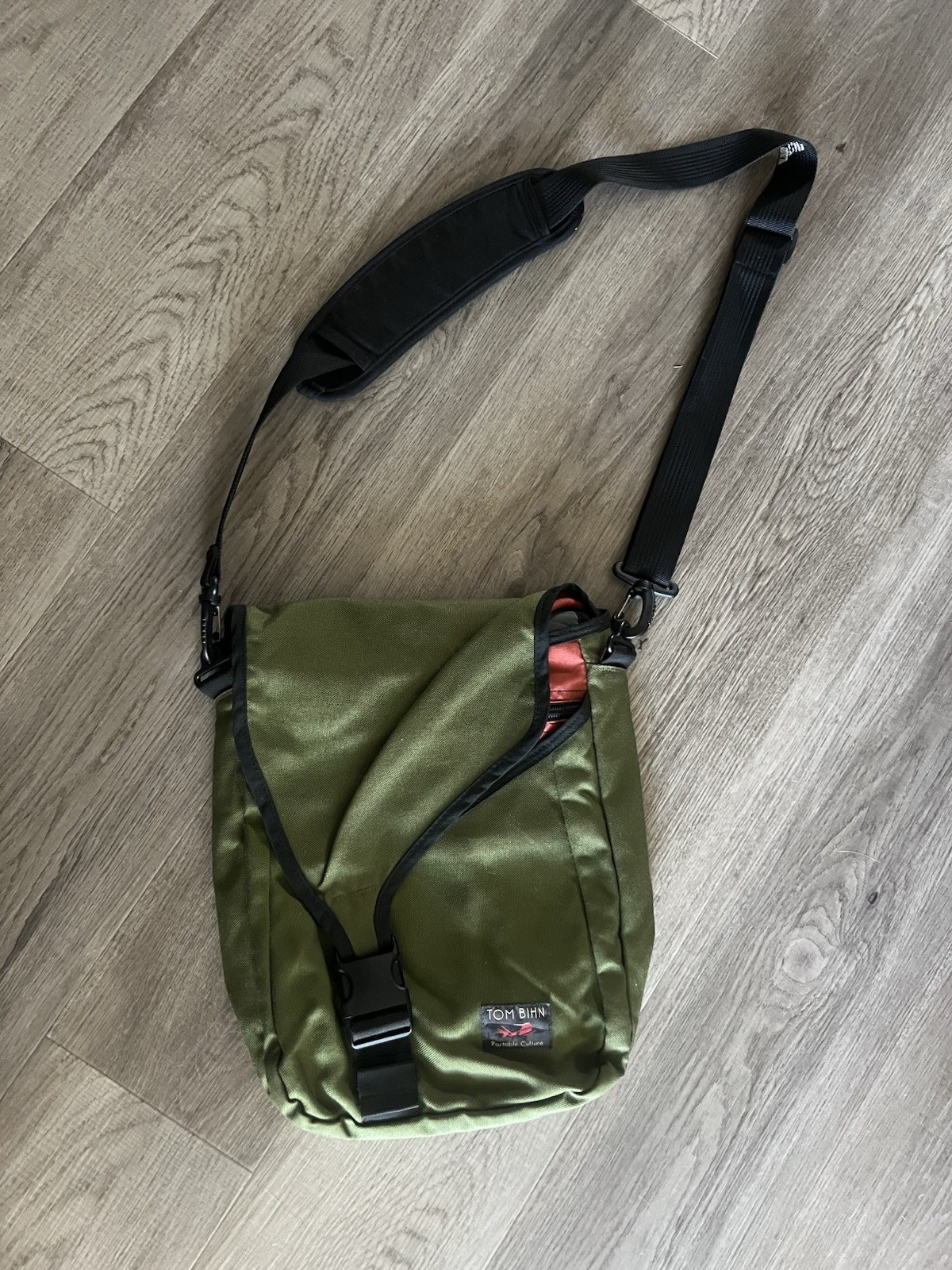 Tom Bihn Ristretto Olive Green Messenger Bag with Orange Interior