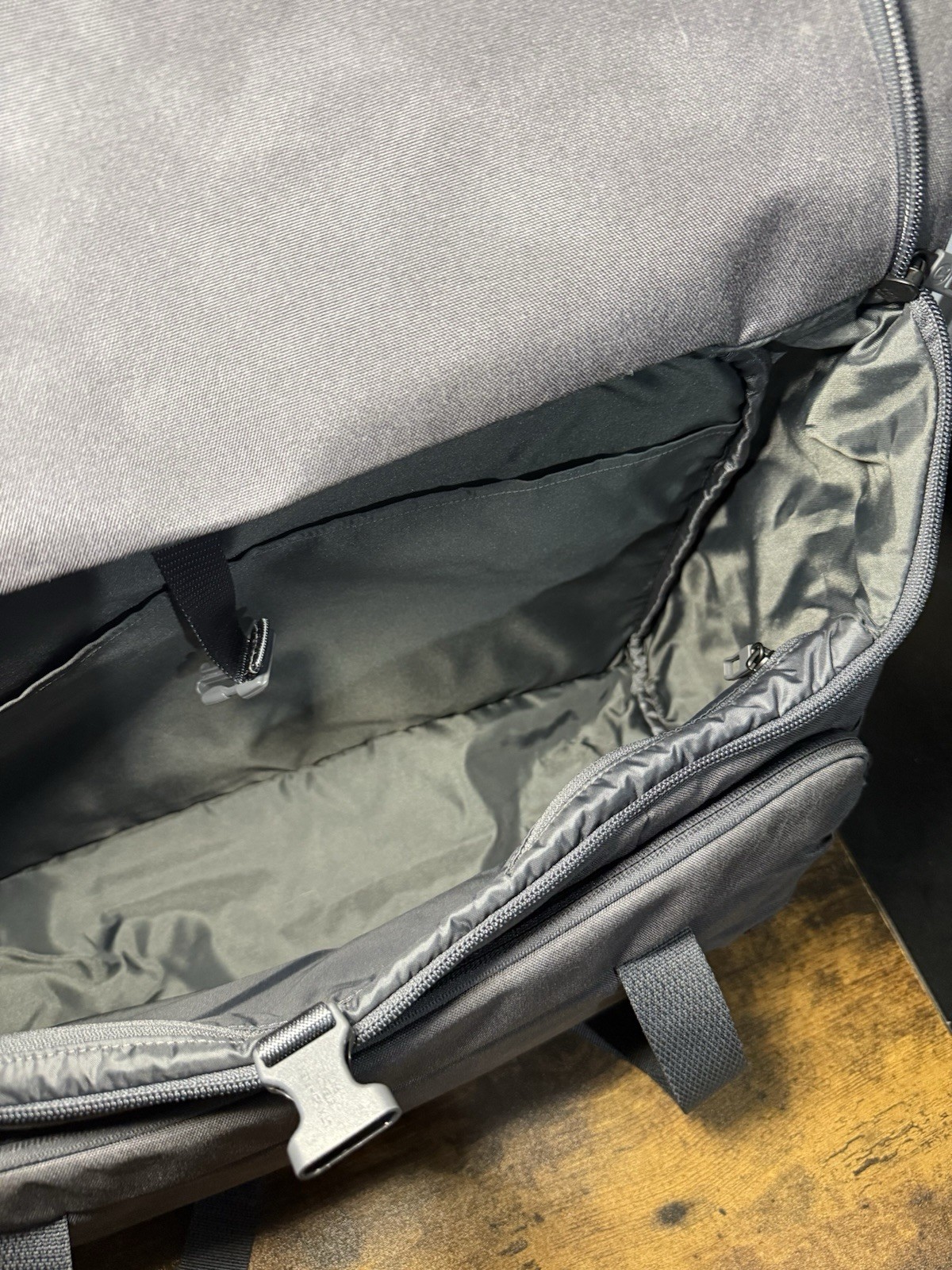 Lululemon Early Embark Duffel 27L Deep Coal Nylon Large Laptop Messenger Bag
