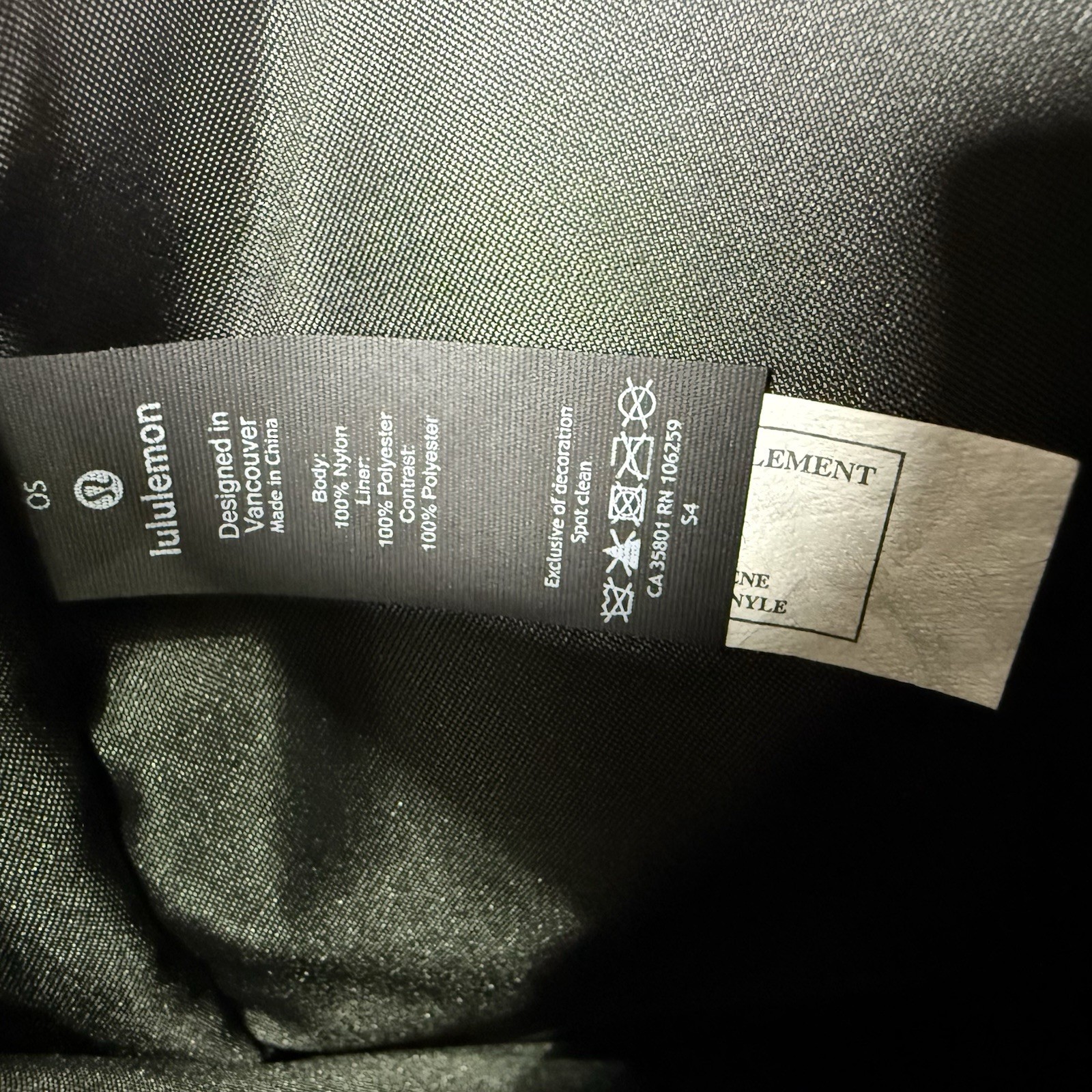 NWT Lululemon Command the Day Backpack Drawstring Buckle Athletic Logo Black Bag