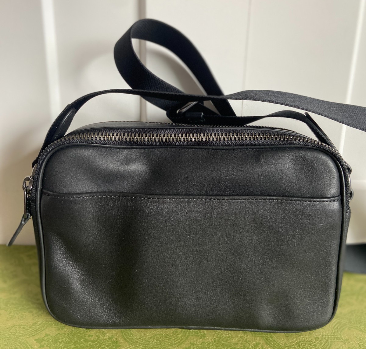 COACH #C4148 Graham Men’s Camera Shoulder Bag – Smooth Leather