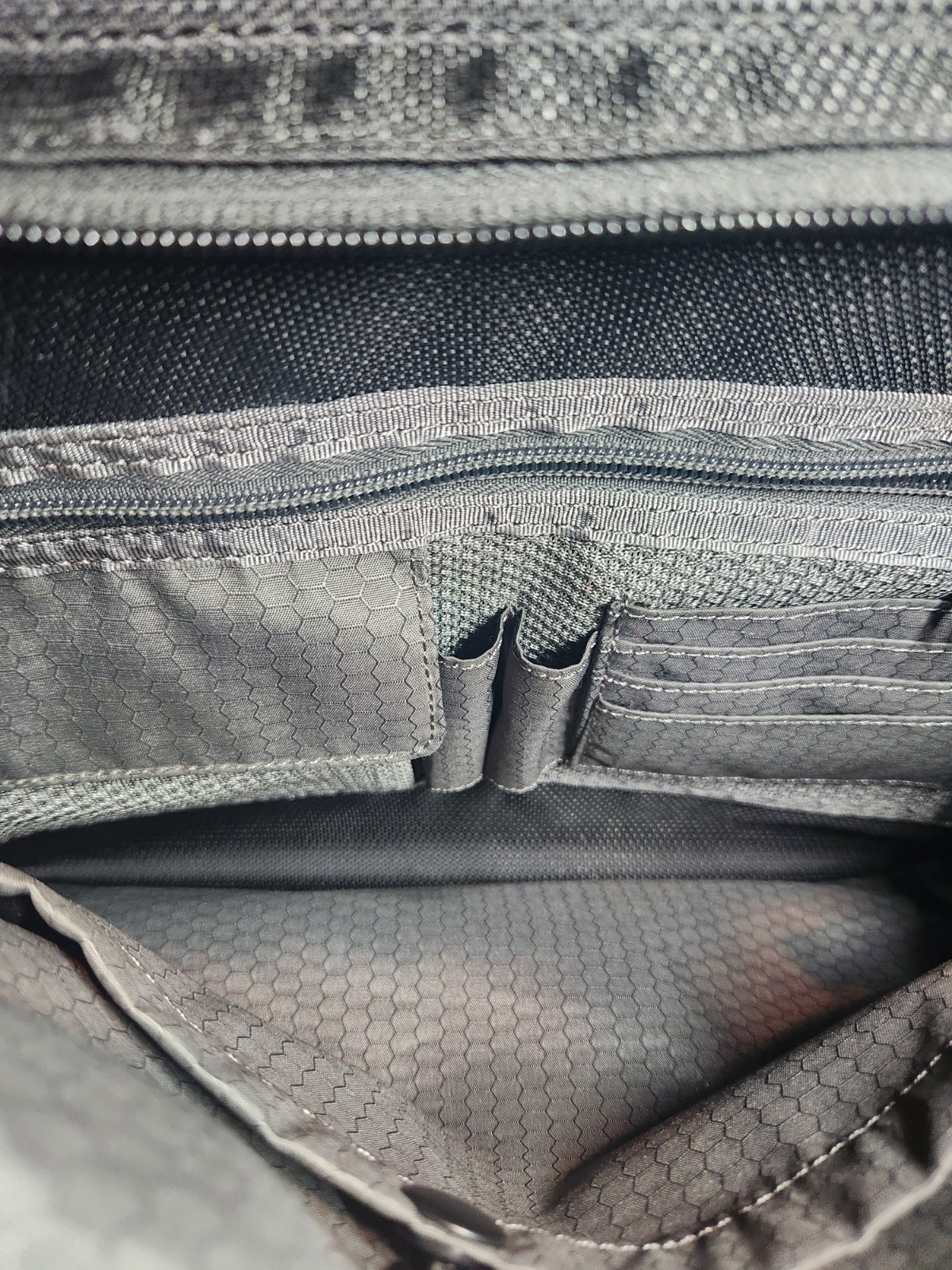 Tumi 541C Black Nylon Laptop Backpack Leather Cushion Rare 100% Authentic!!