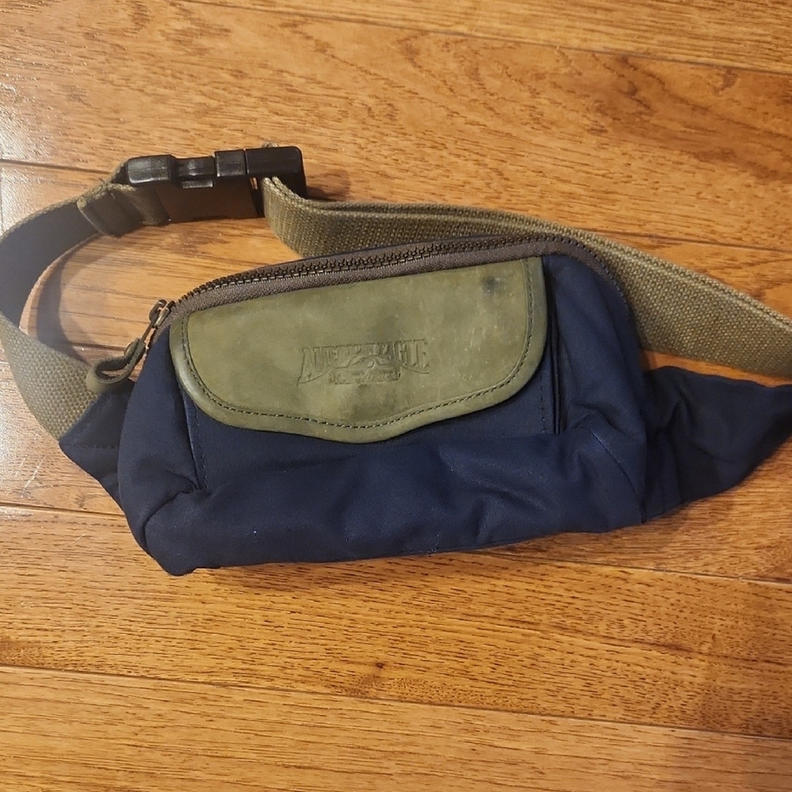 American Eagle Canvas & Leather Waist Bag – Green/Navy Utility Fanny Pack