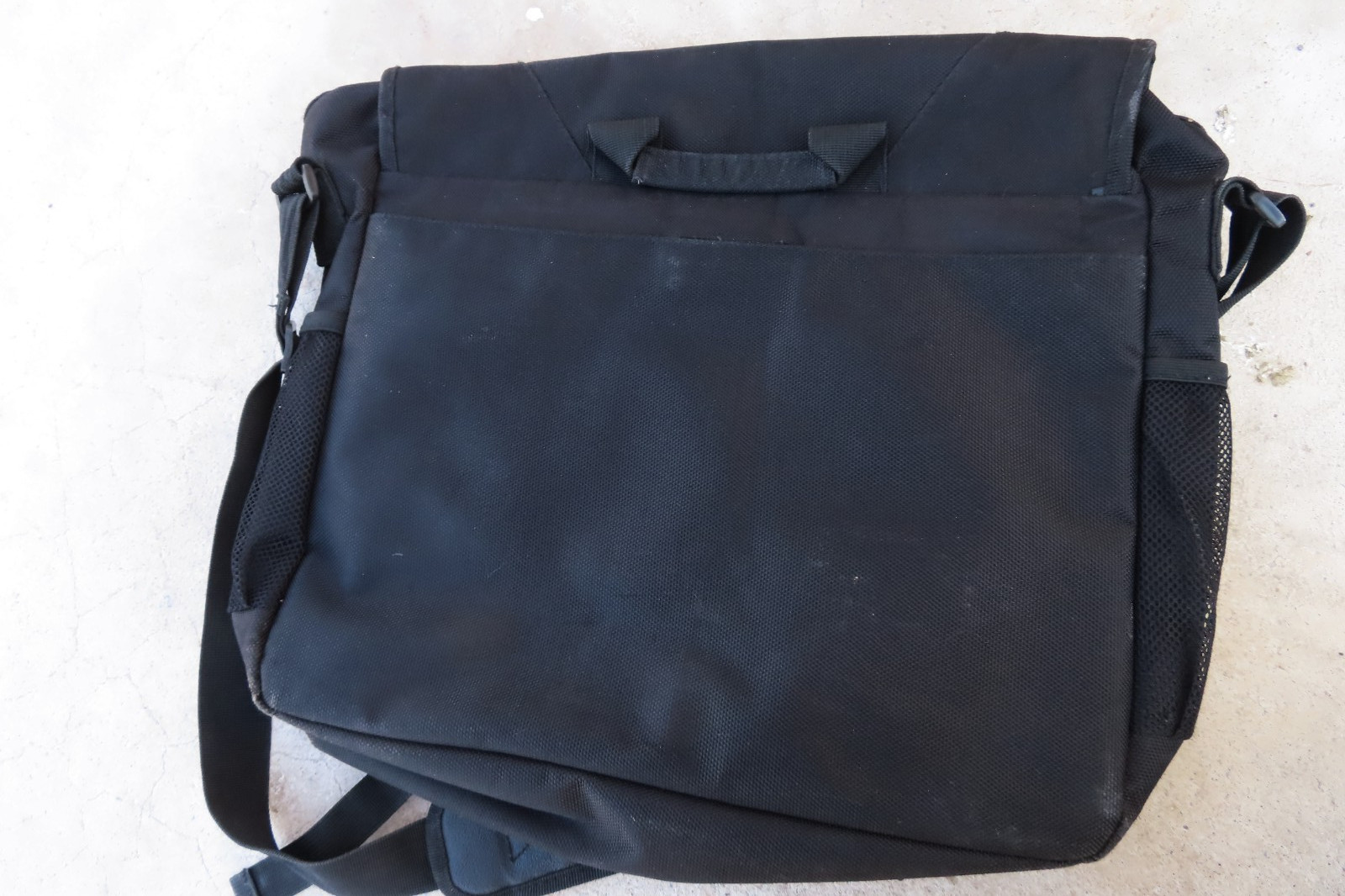 Marvel Iron Man Stark Industries Messenger Bag 16x12x4