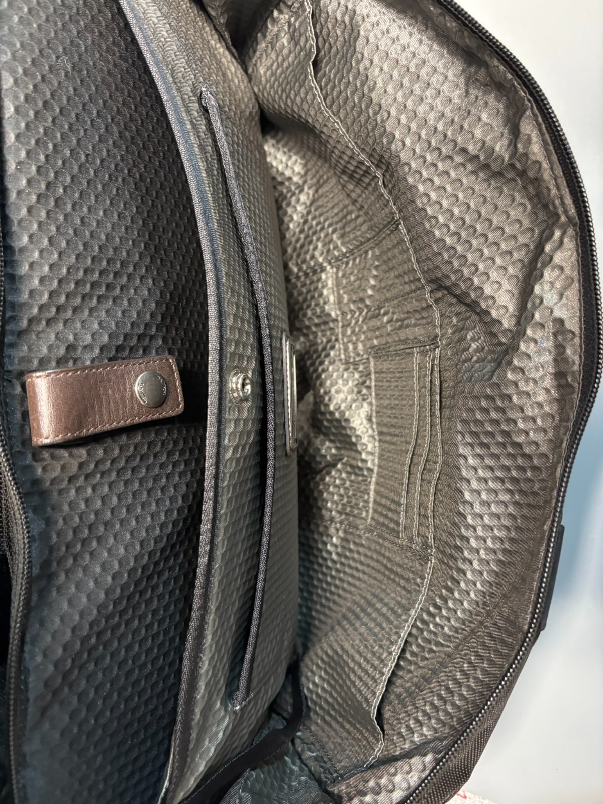 Tumi Alpha Bravo Briefcase Laptop Bag Black Large Carry On Travel Shoulder Strap