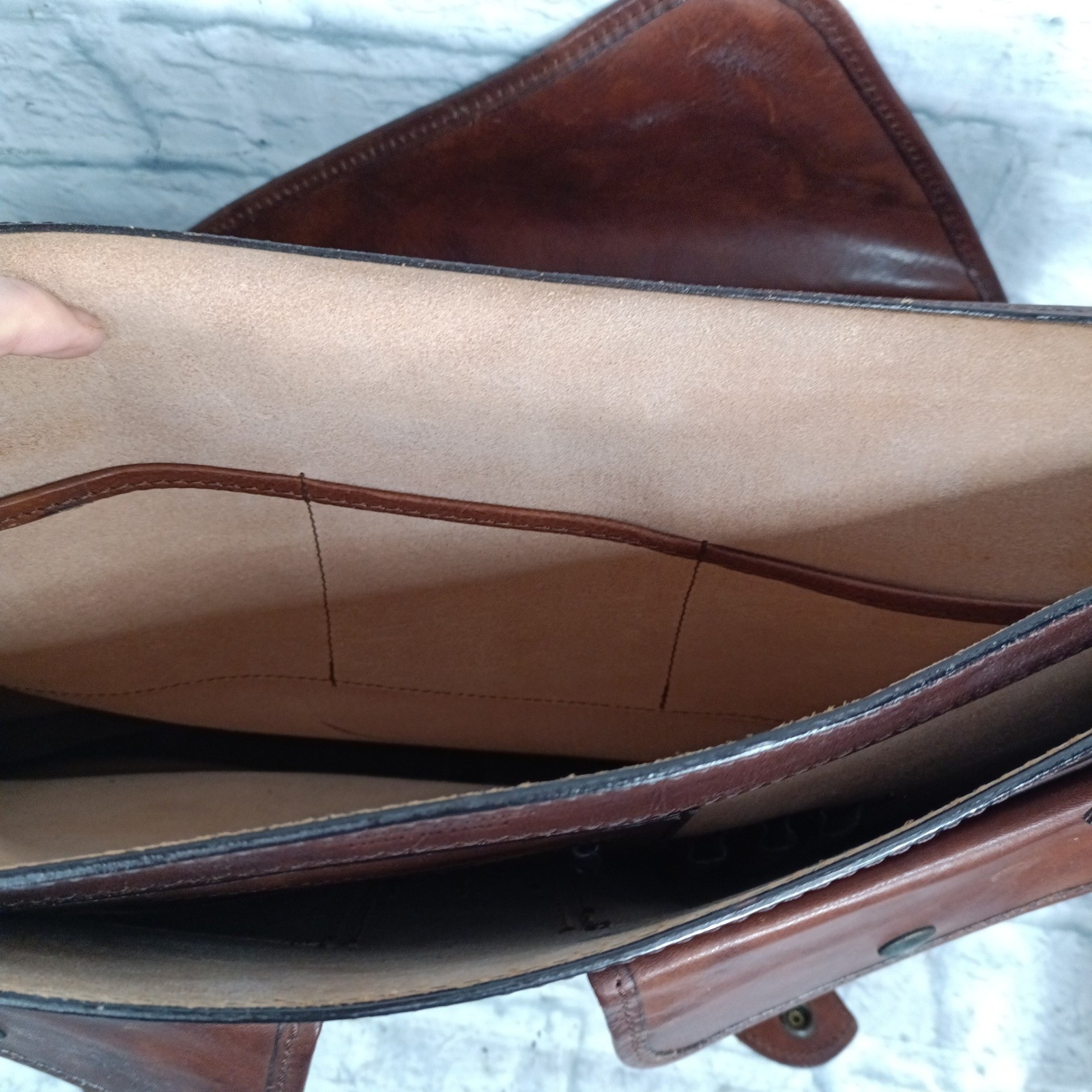 Cristina Florence Brown Leather Messenger Bag Briefcase 19×13 Large Laptop s11