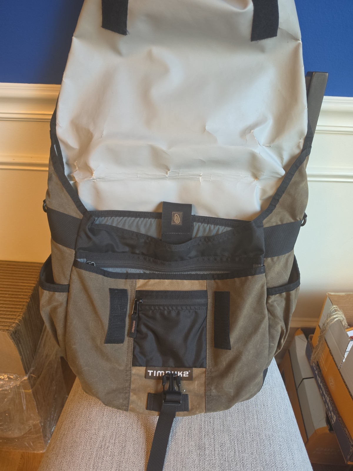 Timbuk2 Tan and Brown Convertible Waxed Canvas Backpack Messenger Briefcase Bag
