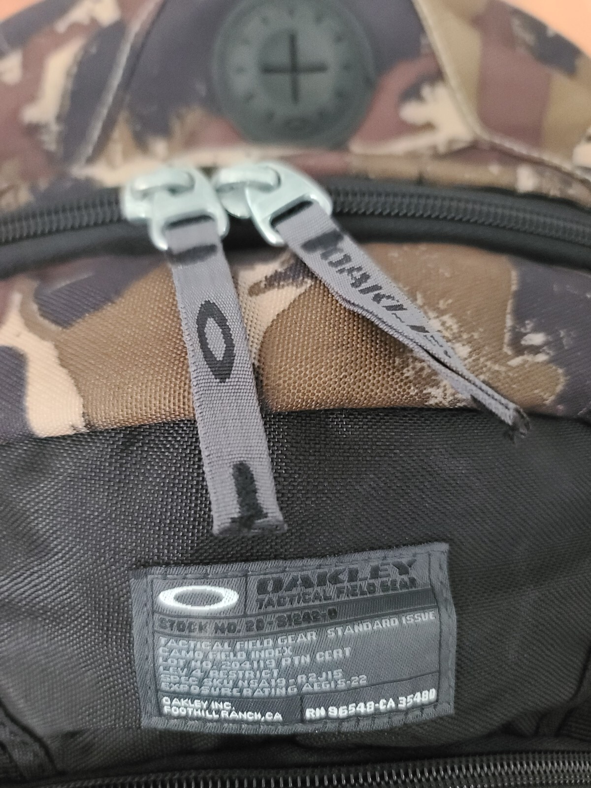 NWT Oakley Planet Pack Back Bag 18 Liter Khaki Camo Tactical Field Gear