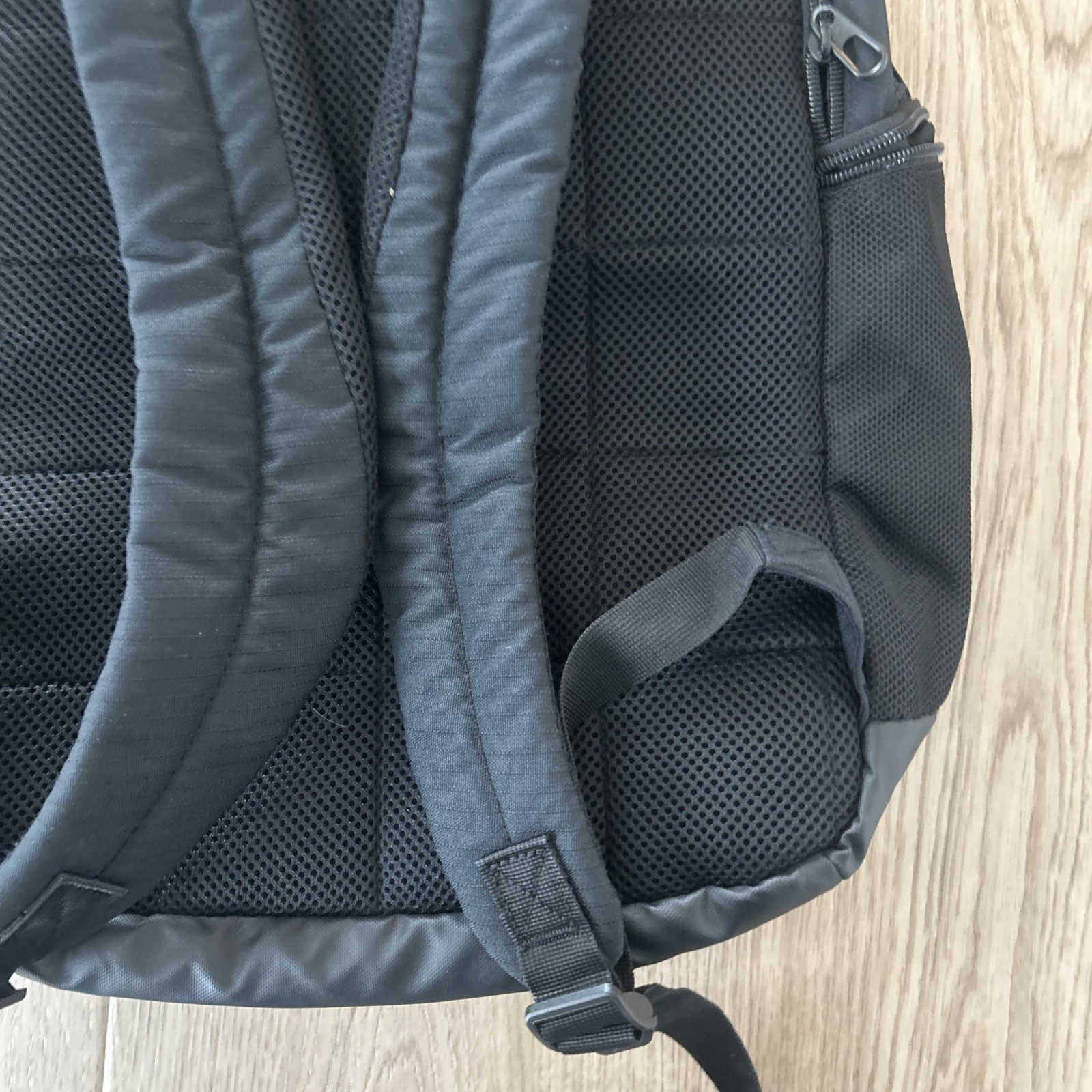 NIKE BRASILIA MEDIUM BACKPACK (24L) BLACK SCHOOL SPORT BOOK BAG Beyond Ball Logo