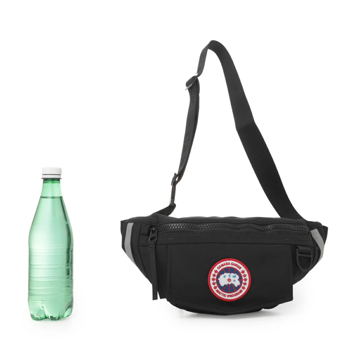 Canada Goose Men’s Black Waist Pack 8833u 61 Bodybag shoulder bag