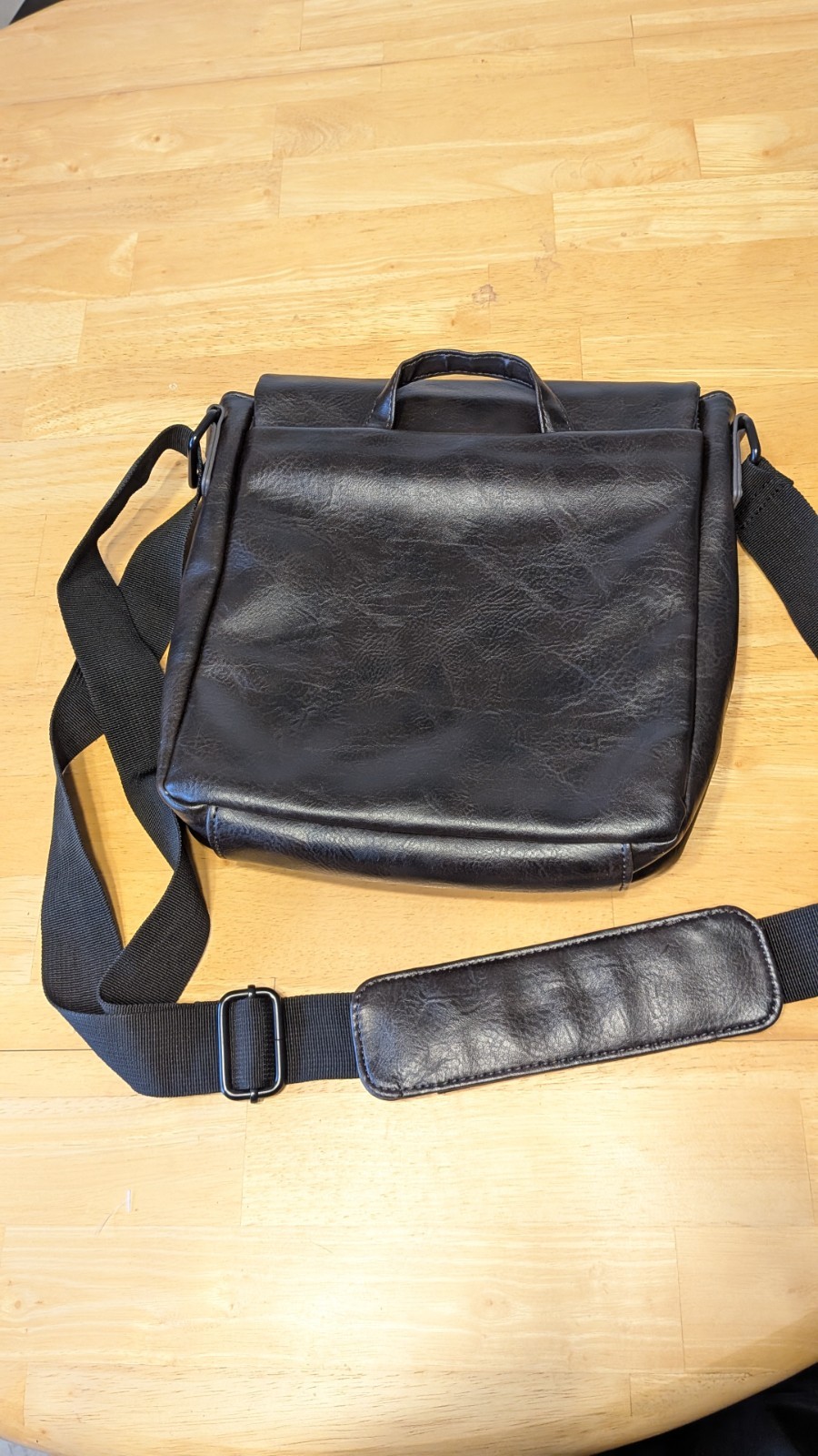 Reaction Kenneth Cole Shoulder Laptop Messenger Bag Men’s Black Adjustable strap