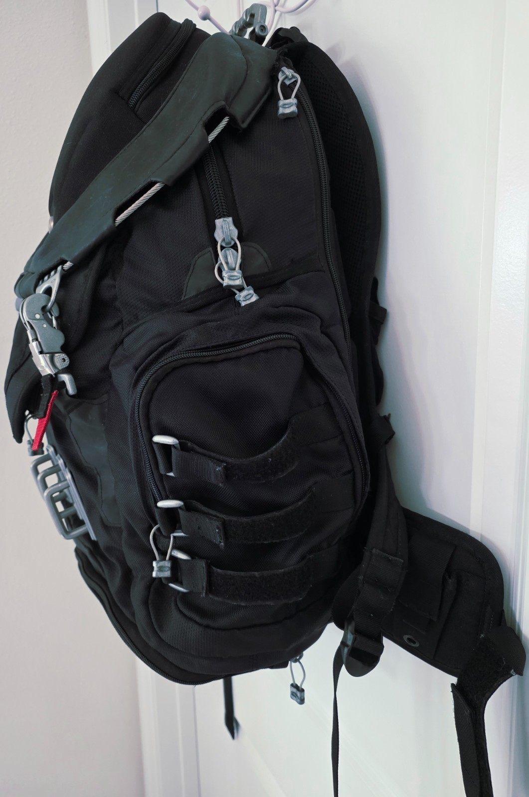 Oakley Kitchen Sink 34L Backpack Black 92060-001 Style Tactical Field Gear