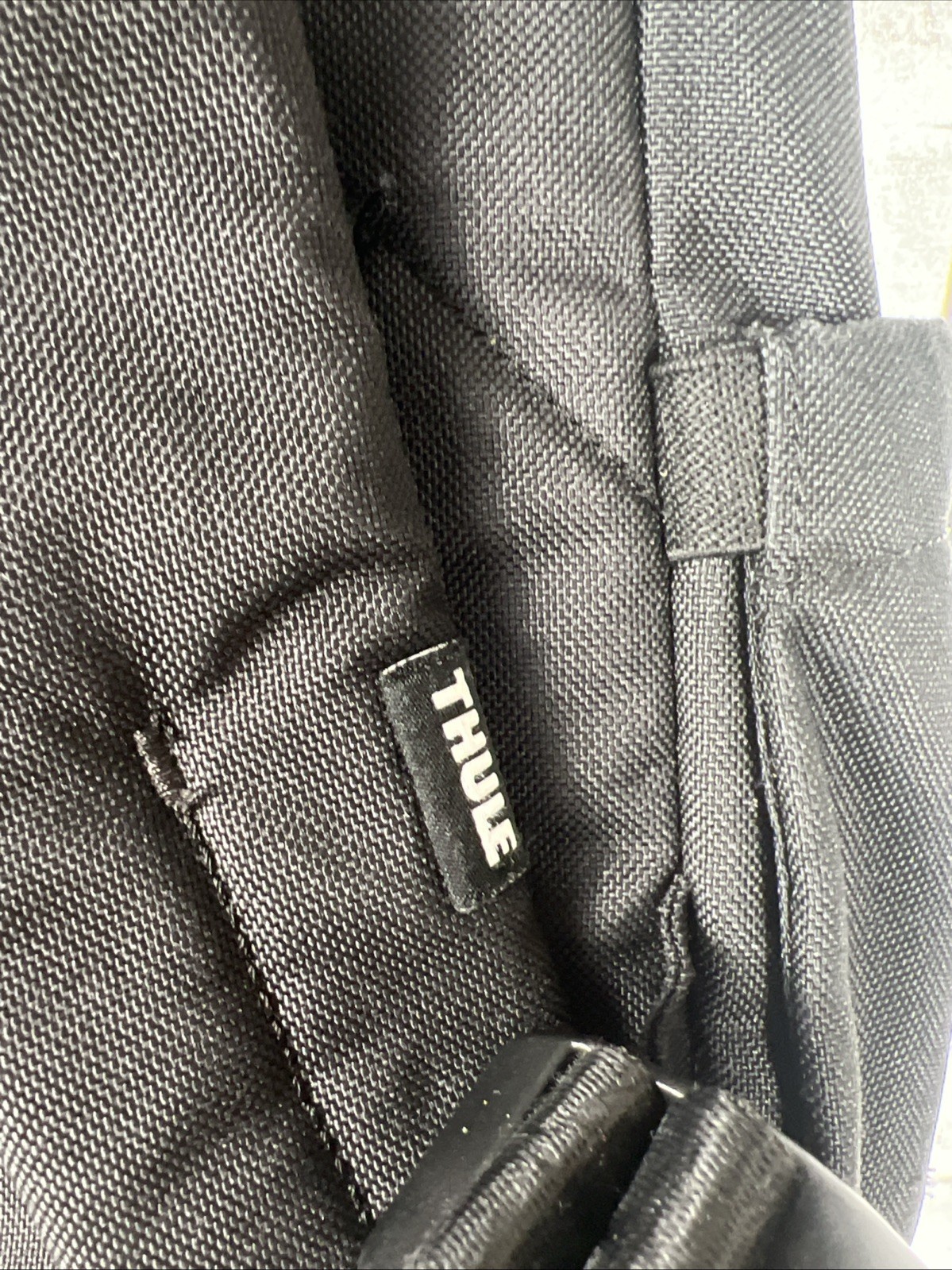 THULE Indago 23L Travel Backpack Bag w/ Laptop Sleeve in Black