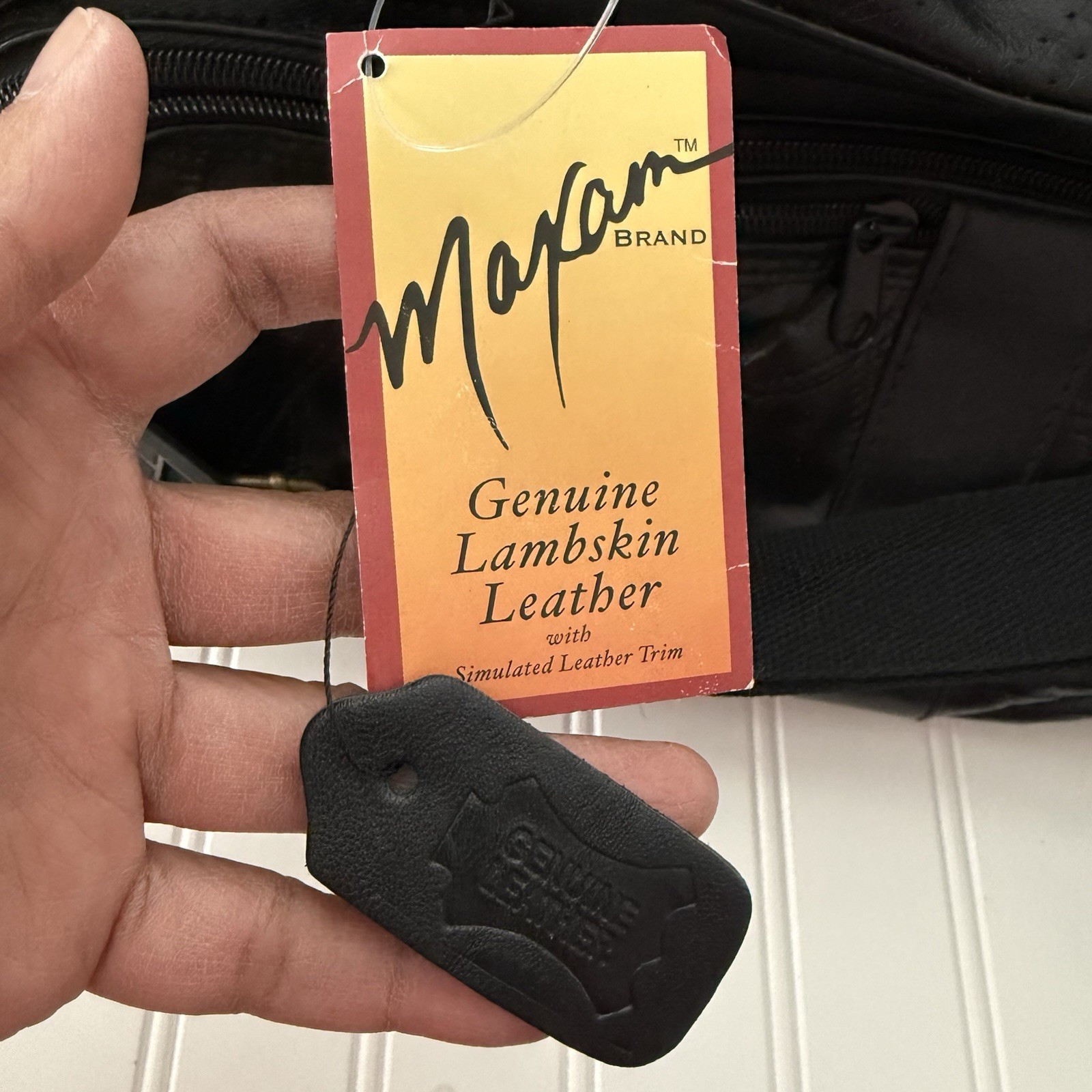 VTG NWT Maxam Genuine Lambskin Leather with Simulated Leather Trim Travel Bag
