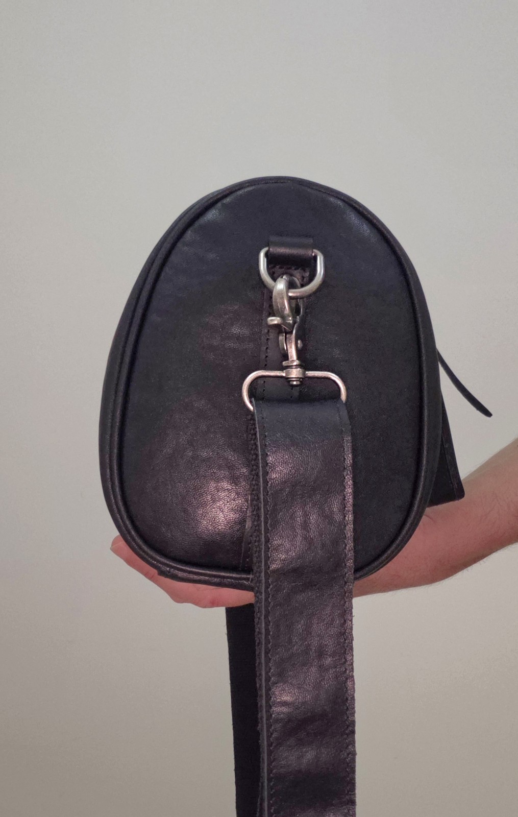Velmoro Premium Leather Barrel Bag – Vintage Travel Duffel Gym Weekender