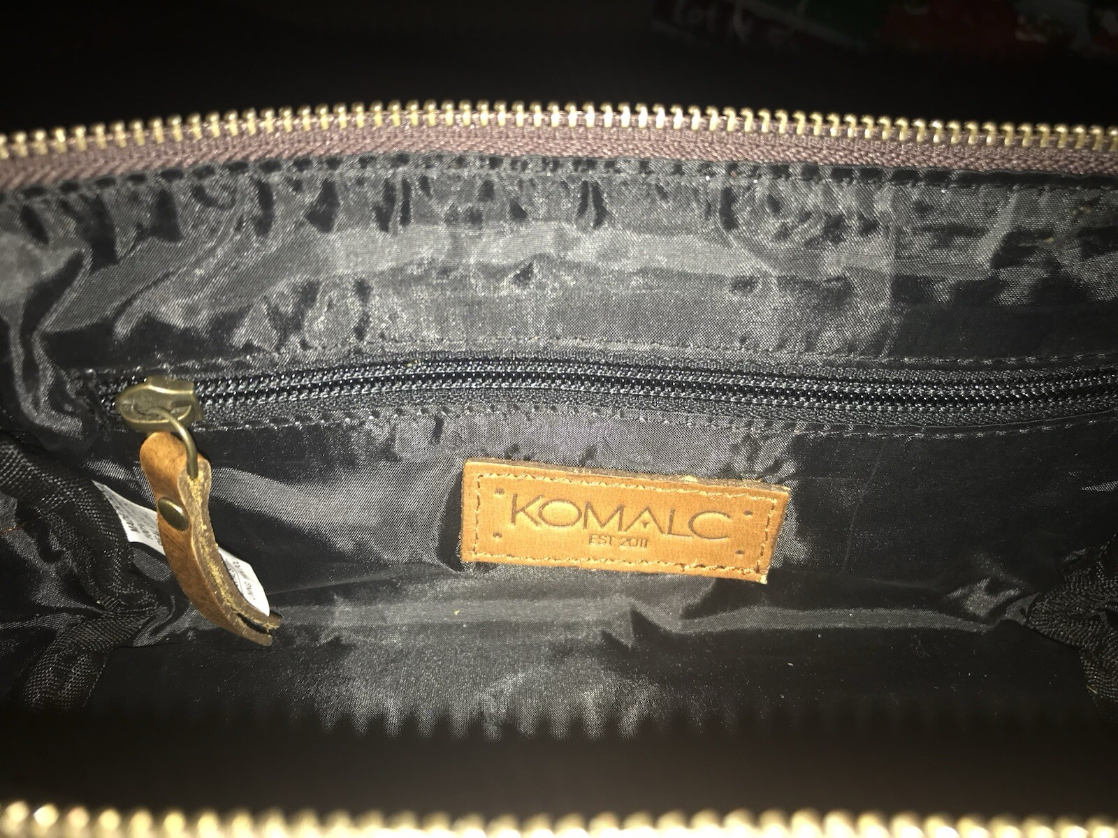 KomalC Genuine Buffalo Leather Unisex Toiletry Bag Travel Dopp Kit NWOT