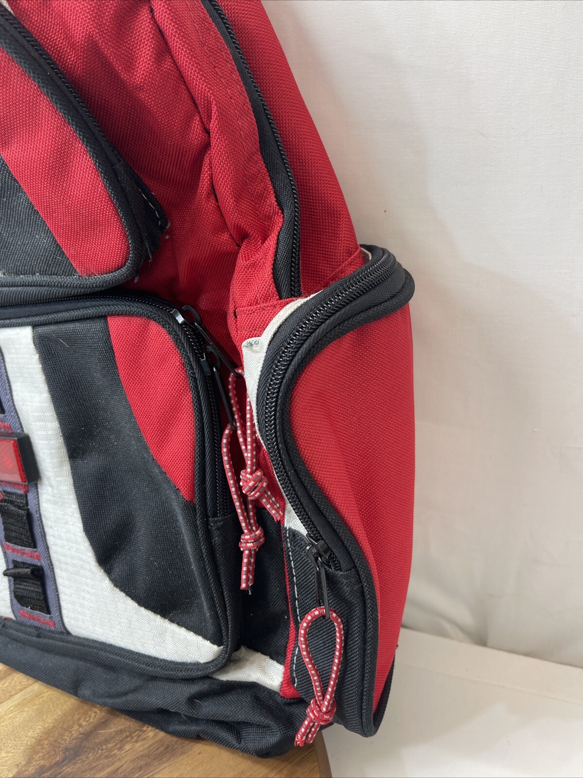 Trailmaker Backpack Classic Lightweight Travel 16.5″ Bookbag Red Black New