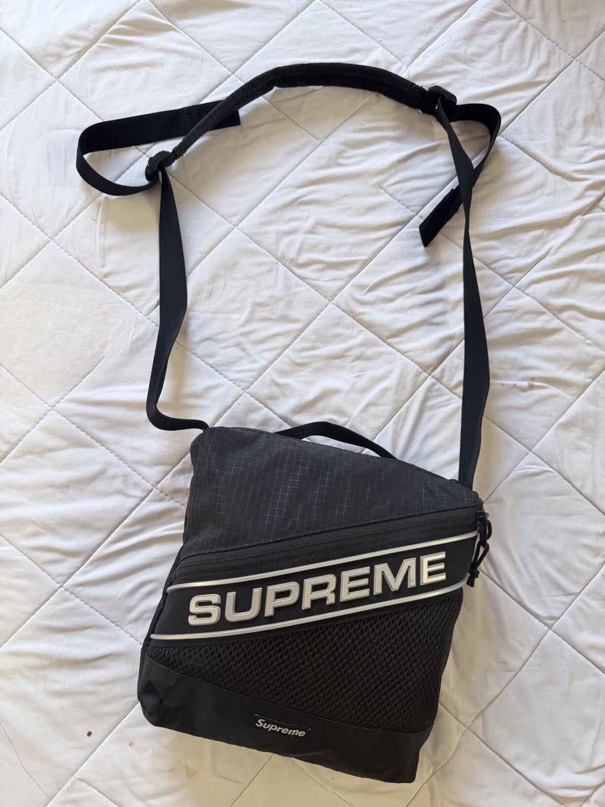 Supreme Black Unisex Crossbody Bag Solid Zip Closure Adjustable Strap