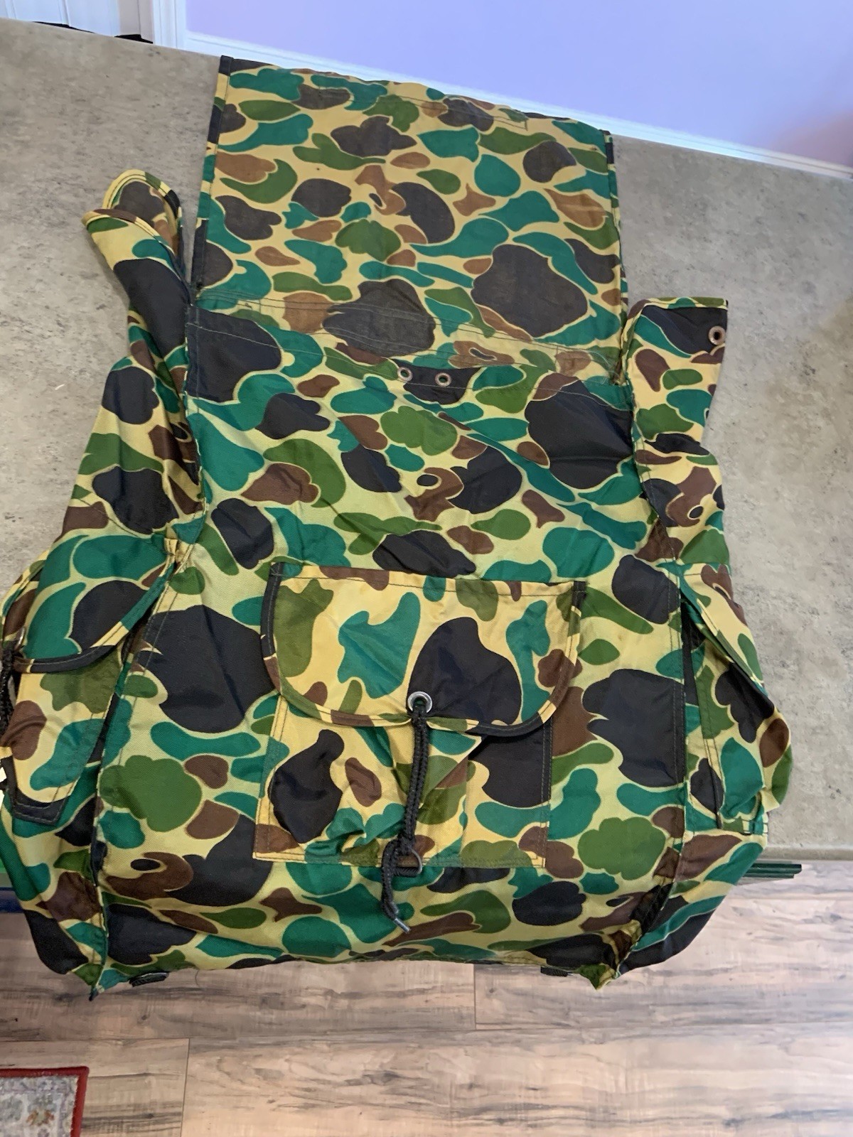 Vtg Camo Pack/Bag Large Nylon Hunting Camping Unbranded