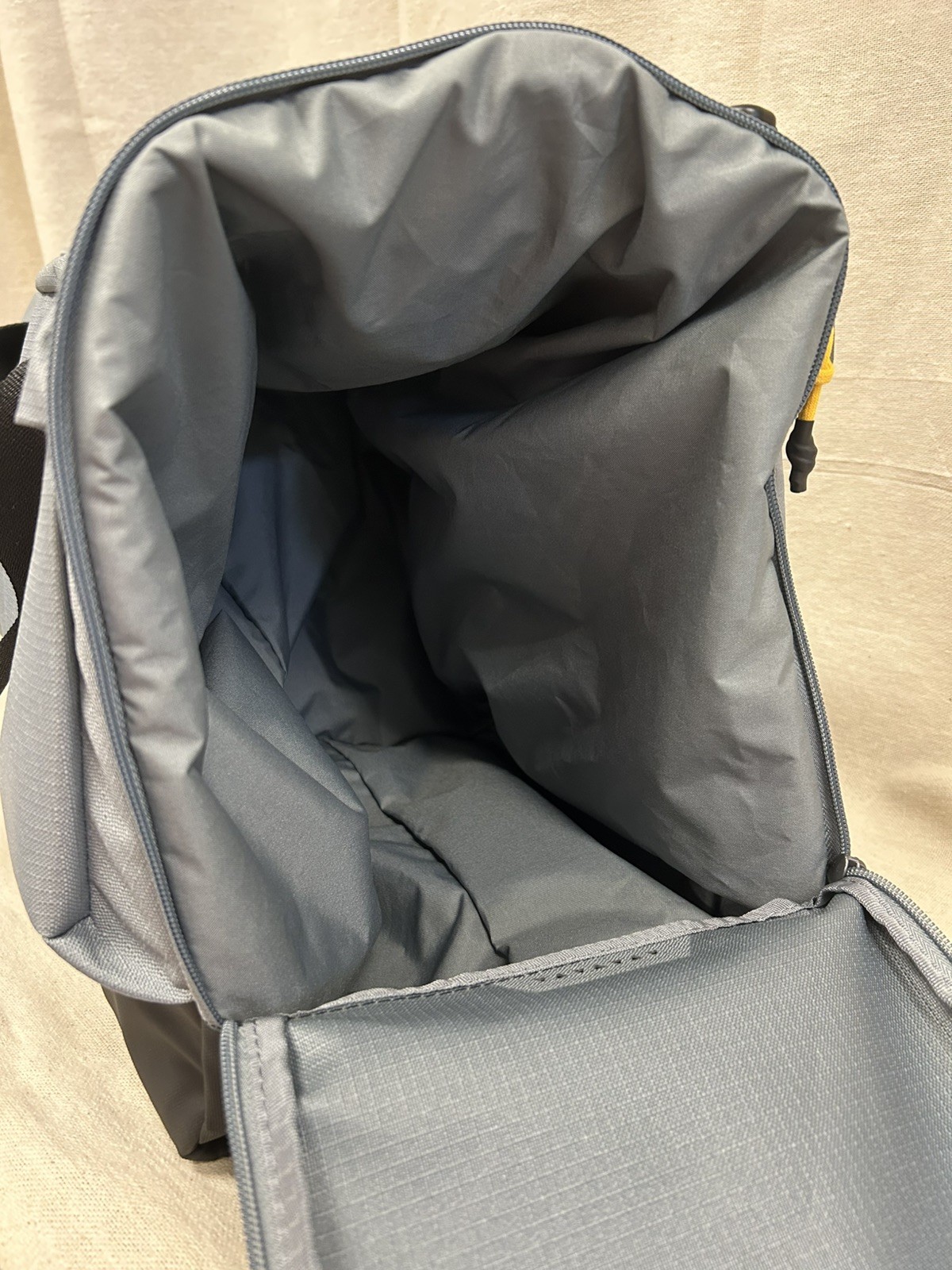 Nike Sport 54L Padded Training Athletic Bag Gray with Interior Shoe Compartment